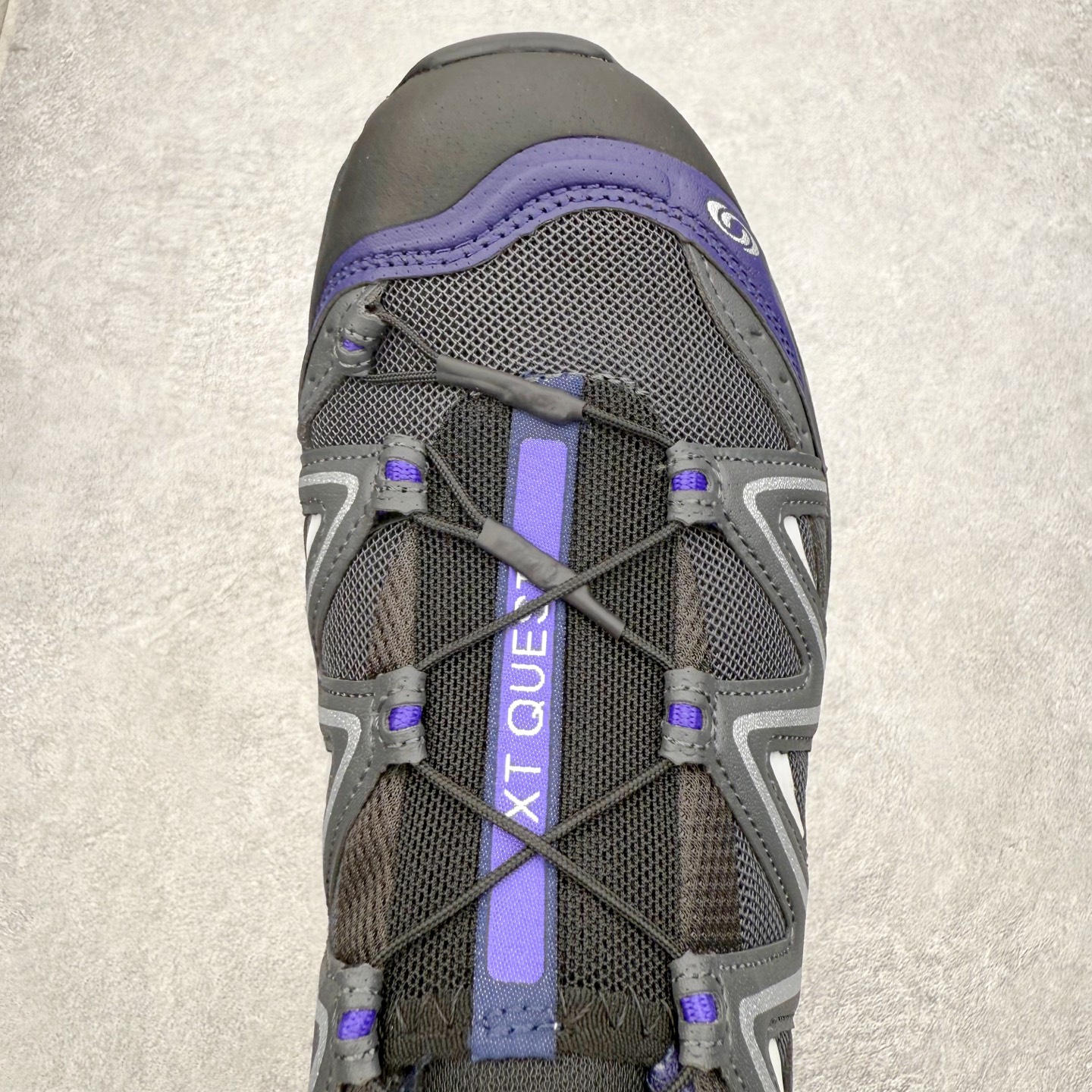 图片[4]-＃绿X/GX Salomon XT-QUEST ADV 萨洛蒙潮流越野机能户外功能鞋 纯原外贸平台特供订单 耗时半年巨作 全套原纸板楦头开发 原厂特供网布配套加持 确保原汁原味 完美呈现版型 原档数据独家私模五层组合大底 男女鞋同步官方开发至46.5 原装Ortholite轻量化鞋垫 中底布带钢印编号 原厂TPU锁扣 进口港宝加持 后跟自然饱满 还原公司包裹性 基于 SALOMON 初代 XT 鞋身造型并搭载 4D ADVANCED CHASSIS™ 大底打造而成 为这款 XT-QUEST 带来了多项足部控制与保护等功能性 如在运动过程中控制左右晃动的过程而提高稳定性、改善长途越野过程中足中到足尖的过渡、提高感知岩石的精确度以抵抗尖锐物体对脚底的伤害以及采用动态缓冲来增强穿着舒适感 从而减轻疲劳感 使 XT-QUEST 成为一双舒适且安全的户外之履 尺码：36 36.5 37.5 38 38.5 39 40 40.5 41 42 42.5 43 44 44.5 45 46 46.5-选品中心