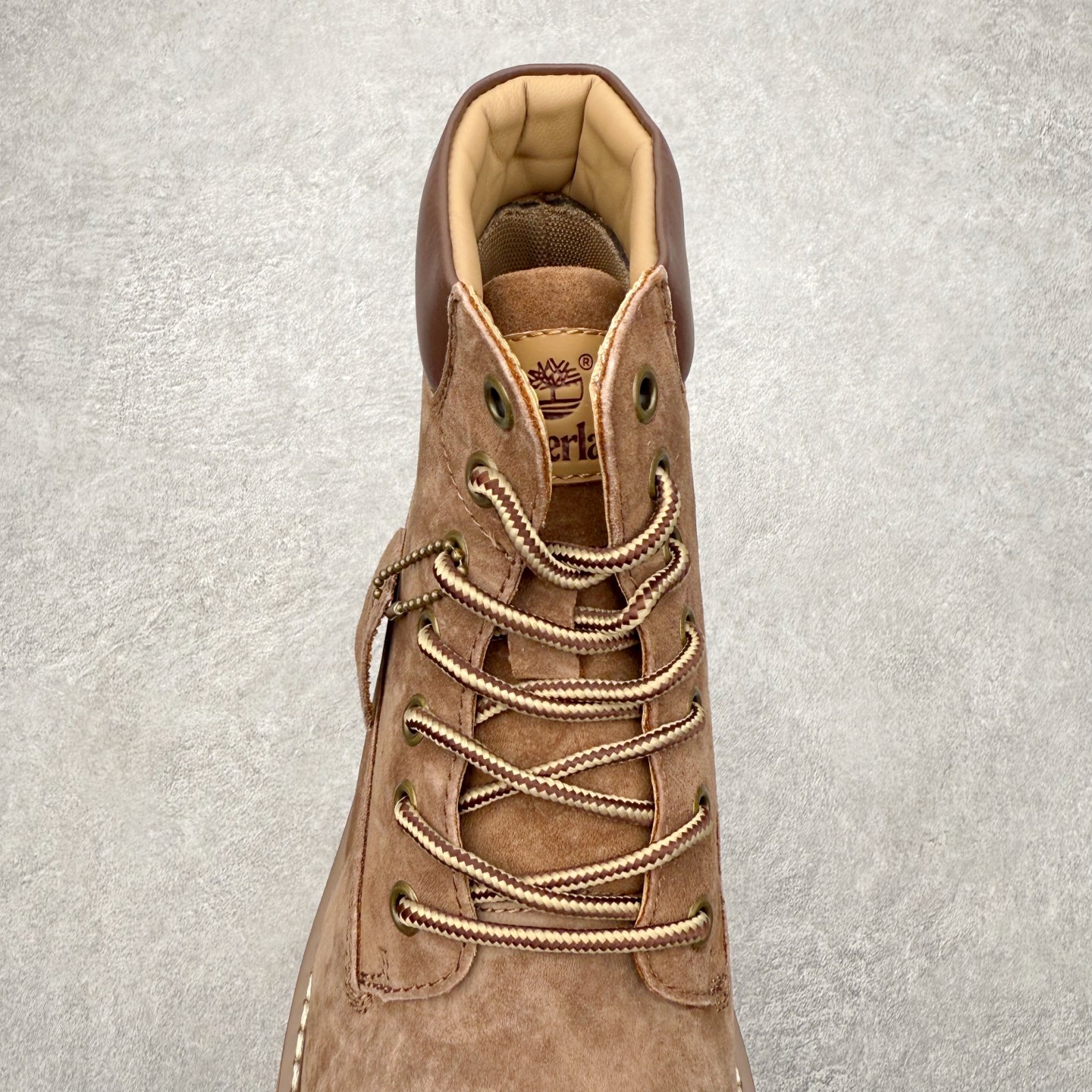 图片[5]-＃福利特价 CAT卡特 户外工装休闲马丁靴大黄靴系列 广东大厂品质 全新工艺升级 全鞋真牛皮材料 大底到五金都是代工厂原材料制作 同原版固特异永不开胶工艺 好货不杀猪 首单质量严格把控 全网独家首发 品质毋庸置疑 全套官网统一包装 今年冬季防寒户外专用 日常随意搭配 尺码：39 40 41 42 43 44（皮鞋码）-选品中心