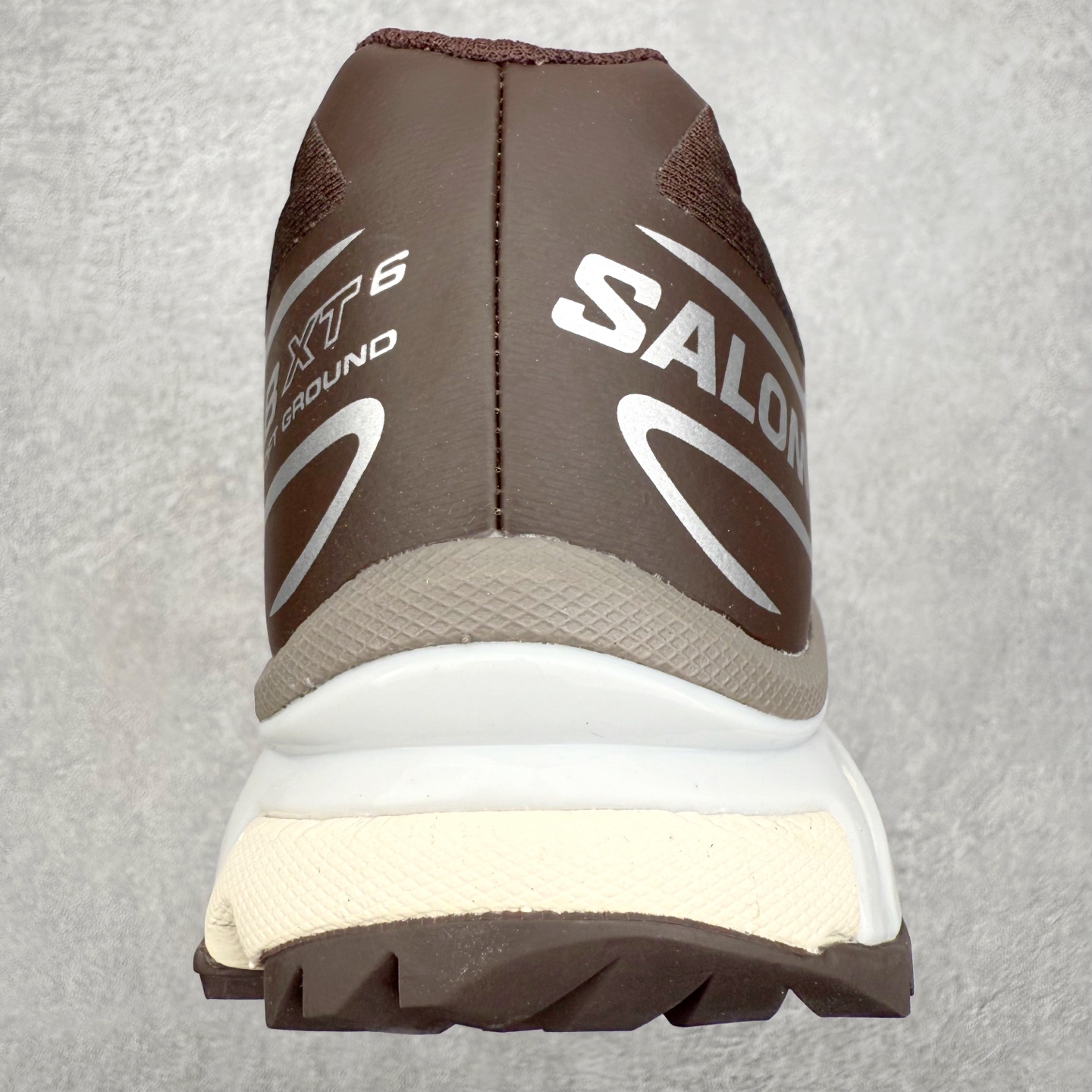 图片[8]-＃绿X/GX Salomon XT-6 萨洛蒙复古潮流户外机能登山跑鞋 纯原外贸平台特供订单 耗时半年巨作 全套原纸板楦头开发 原厂特供网布配套加持 确保原汁原味 完美呈现版型 原档数据独家私模五层组合大底 男女鞋同步官方开发至46.5 原装Ortholite轻量化鞋垫 中底布带钢印编号 原厂TPU锁扣 进口港宝加持 后跟自然饱满 还原公司包裹性 鞋面以“锯齿”状的包裹系统呈现 在基色底之下加入了各种色点缀 将公司的最新技术和时尚前卫的造型融入耐用的长跑款式中 鞋面由 TPU 薄膜制成 并焊接在高耐磨网眼上 使其既时尚又坚固 由 ACS底盘支撑 可增强稳定性和支撑力 以及由橡胶凸耳 Contragrip外底覆盖的 EVA 缓冲中底 旨在应对崎岖的地形 鞋舌上的彩色Salomon 标签、Quicklace 系统以及鞋头、鞋舌和鞋跟上的附加品牌使细节更加完美 让穿着者可以轻松驾驭户外与通勤下的任何运动生活场景 无缝鞋身户外随意纵横 颜值与脚感兼备 出街通勤 绝对非常吸睛 你值得拥有 尺码：36 36.5 37.5 38 38.5 39 40 40.5 41 42 42.5 43 44 44.5 45 46 46.5 注意：偏小1码-选品中心