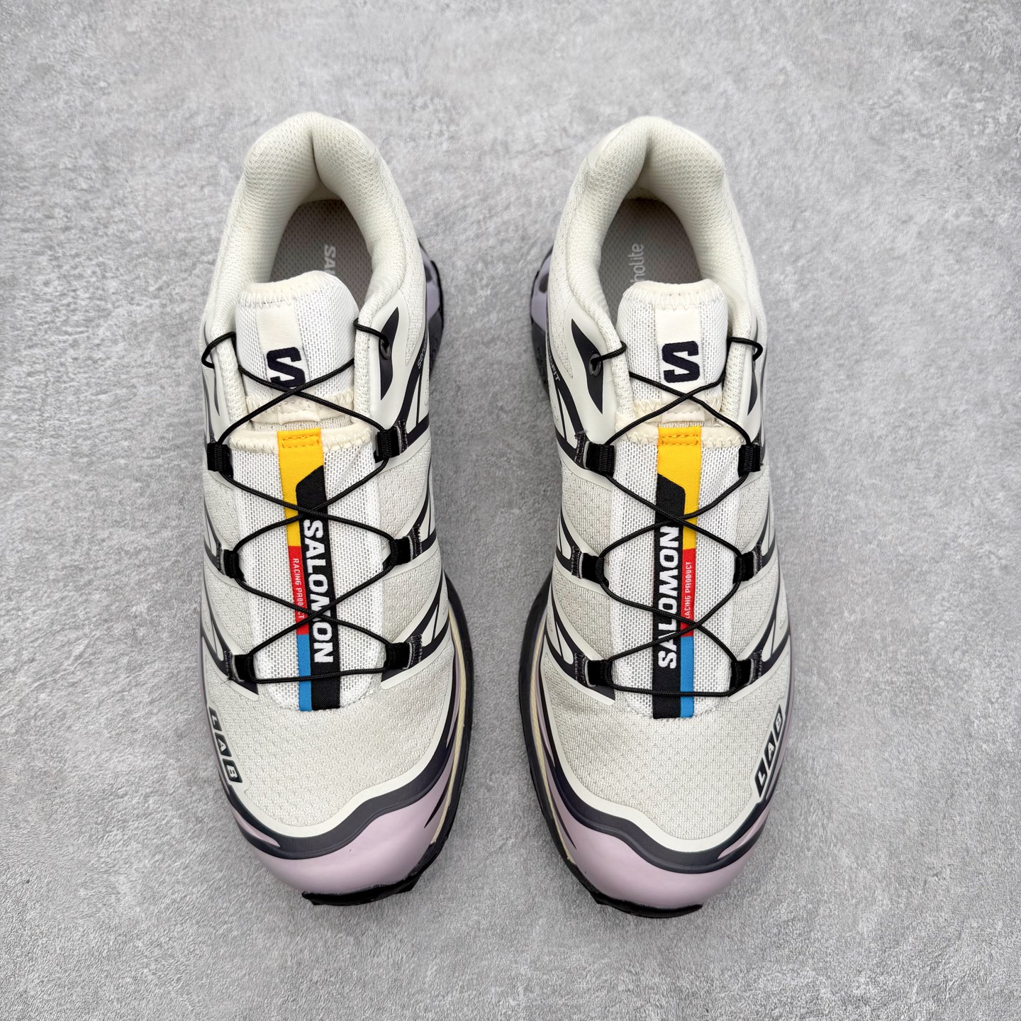 图片[2]-＃绿X/GX Salomon XT-6 萨洛蒙复古潮流户外机能登山跑鞋 纯原外贸平台特供订单 耗时半年巨作 全套原纸板楦头开发 原厂特供网布配套加持 确保原汁原味 完美呈现版型 原档数据独家私模五层组合大底 男女鞋同步官方开发至46.5 原装Ortholite轻量化鞋垫 中底布带钢印编号 原厂TPU锁扣 进口港宝加持 后跟自然饱满 还原公司包裹性 鞋面以“锯齿”状的包裹系统呈现 在基色底之下加入了各种色点缀 将公司的最新技术和时尚前卫的造型融入耐用的长跑款式中 鞋面由 TPU 薄膜制成 并焊接在高耐磨网眼上 使其既时尚又坚固 由 ACS底盘支撑 可增强稳定性和支撑力 以及由橡胶凸耳 Contragrip外底覆盖的 EVA 缓冲中底 旨在应对崎岖的地形 鞋舌上的彩色Salomon 标签、Quicklace 系统以及鞋头、鞋舌和鞋跟上的附加品牌使细节更加完美 让穿着者可以轻松驾驭户外与通勤下的任何运动生活场景 无缝鞋身户外随意纵横 颜值与脚感兼备 出街通勤 绝对非常吸睛 你值得拥有 尺码：36 36.5 37.5 38 38.5 39 40 40.5 41 42 42.5 43 44 44.5 45 46 46.5 注意：偏小1码-选品中心