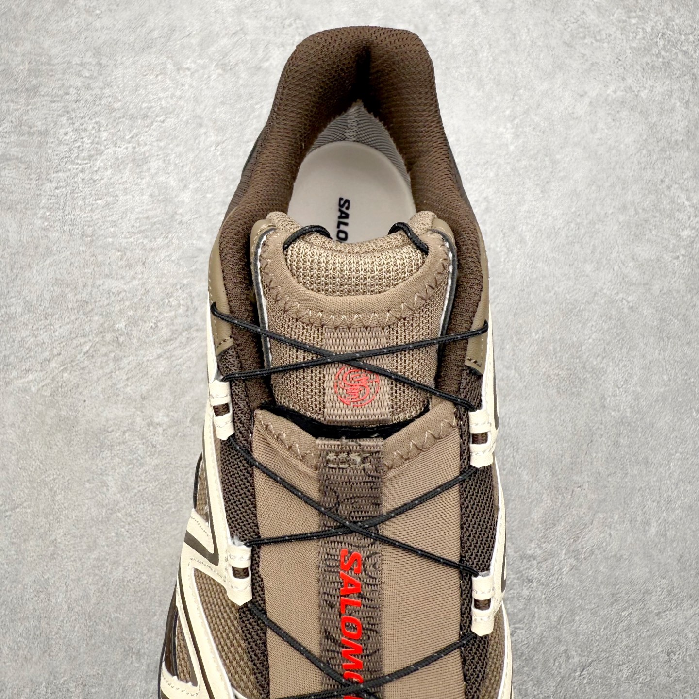 图片[5]-＃绿X/GX Salomon XT-QUEST ADV 萨洛蒙潮流越野机能户外功能鞋 纯原外贸平台特供订单 耗时半年巨作 全套原纸板楦头开发 原厂特供网布配套加持 确保原汁原味 完美呈现版型 原档数据独家私模五层组合大底 男女鞋同步官方开发至46.5 原装Ortholite轻量化鞋垫 中底布带钢印编号 原厂TPU锁扣 进口港宝加持 后跟自然饱满 还原公司包裹性 基于 SALOMON 初代 XT 鞋身造型并搭载 4D ADVANCED CHASSIS™ 大底打造而成 为这款 XT-QUEST 带来了多项足部控制与保护等功能性 如在运动过程中控制左右晃动的过程而提高稳定性、改善长途越野过程中足中到足尖的过渡、提高感知岩石的精确度以抵抗尖锐物体对脚底的伤害以及采用动态缓冲来增强穿着舒适感 从而减轻疲劳感 使 XT-QUEST 成为一双舒适且安全的户外之履 尺码：36 36.5 37.5 38 38.5 39 40 40.5 41 42 42.5 43 44 44.5 45 46 46.5-选品中心