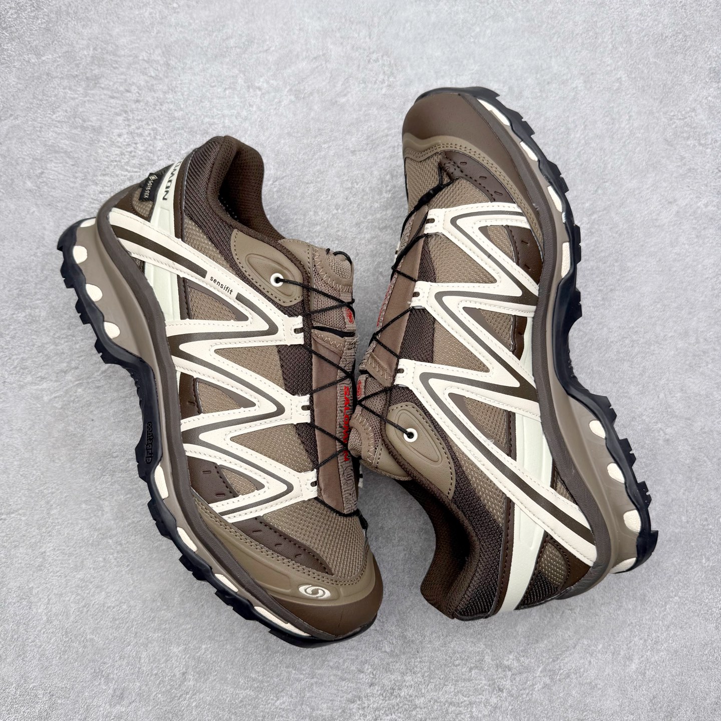 图片[3]-＃绿X/GX Salomon XT-QUEST ADV 萨洛蒙潮流越野机能户外功能鞋 纯原外贸平台特供订单 耗时半年巨作 全套原纸板楦头开发 原厂特供网布配套加持 确保原汁原味 完美呈现版型 原档数据独家私模五层组合大底 男女鞋同步官方开发至46.5 原装Ortholite轻量化鞋垫 中底布带钢印编号 原厂TPU锁扣 进口港宝加持 后跟自然饱满 还原公司包裹性 基于 SALOMON 初代 XT 鞋身造型并搭载 4D ADVANCED CHASSIS™ 大底打造而成 为这款 XT-QUEST 带来了多项足部控制与保护等功能性 如在运动过程中控制左右晃动的过程而提高稳定性、改善长途越野过程中足中到足尖的过渡、提高感知岩石的精确度以抵抗尖锐物体对脚底的伤害以及采用动态缓冲来增强穿着舒适感 从而减轻疲劳感 使 XT-QUEST 成为一双舒适且安全的户外之履 尺码：36 36.5 37.5 38 38.5 39 40 40.5 41 42 42.5 43 44 44.5 45 46 46.5-选品中心