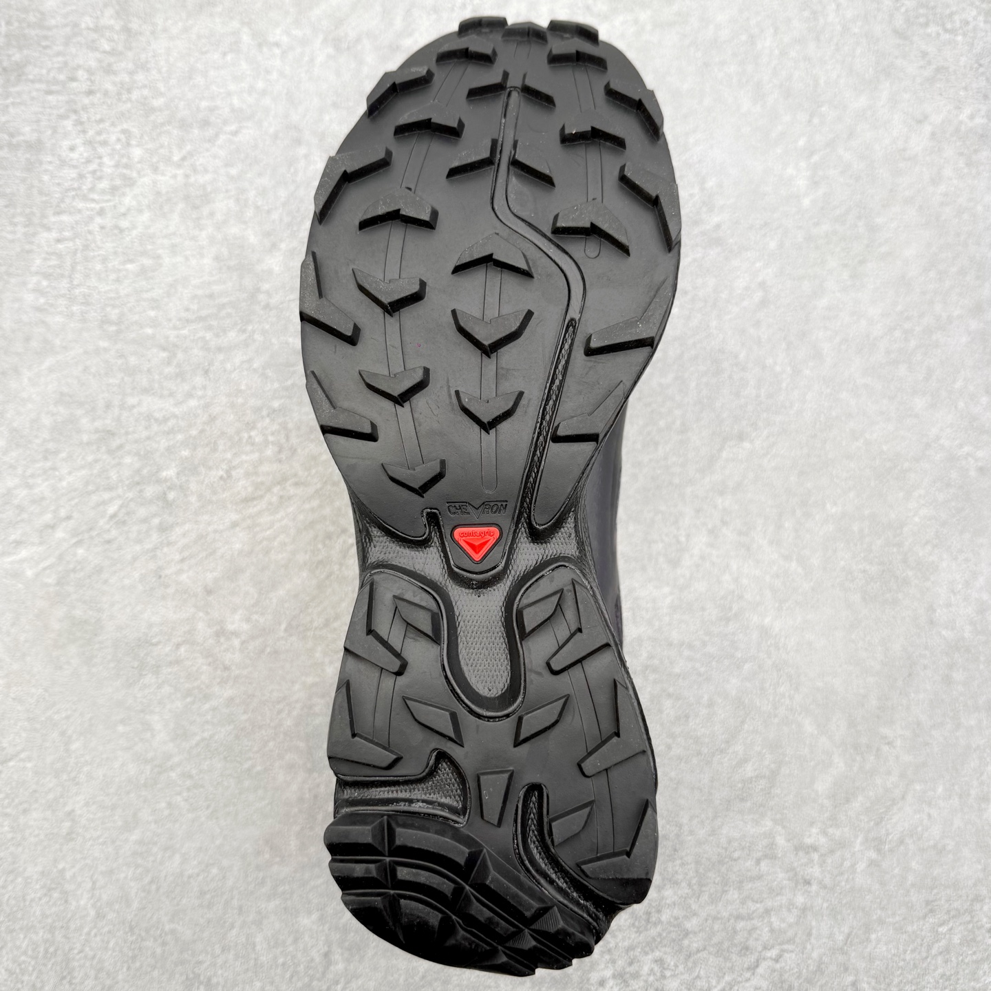 图片[9]-＃绿X/GX Salomon XT-6 萨洛蒙复古潮流户外机能登山跑鞋 纯原外贸平台特供订单 耗时半年巨作 全套原纸板楦头开发 原厂特供网布配套加持 确保原汁原味 完美呈现版型 原档数据独家私模五层组合大底 男女鞋同步官方开发至46.5 原装Ortholite轻量化鞋垫 中底布带钢印编号 原厂TPU锁扣 进口港宝加持 后跟自然饱满 还原公司包裹性 鞋面以“锯齿”状的包裹系统呈现 在基色底之下加入了各种色点缀 将公司的最新技术和时尚前卫的造型融入耐用的长跑款式中 鞋面由 TPU 薄膜制成 并焊接在高耐磨网眼上 使其既时尚又坚固 由 ACS底盘支撑 可增强稳定性和支撑力 以及由橡胶凸耳 Contragrip外底覆盖的 EVA 缓冲中底 旨在应对崎岖的地形 鞋舌上的彩色Salomon 标签、Quicklace 系统以及鞋头、鞋舌和鞋跟上的附加品牌使细节更加完美 让穿着者可以轻松驾驭户外与通勤下的任何运动生活场景 无缝鞋身户外随意纵横 颜值与脚感兼备 出街通勤 绝对非常吸睛 你值得拥有 尺码：36 36.5 37.5 38 38.5 39 40 40.5 41 42 42.5 43 44 44.5 45 46 46.5 注意：偏小1码-选品中心