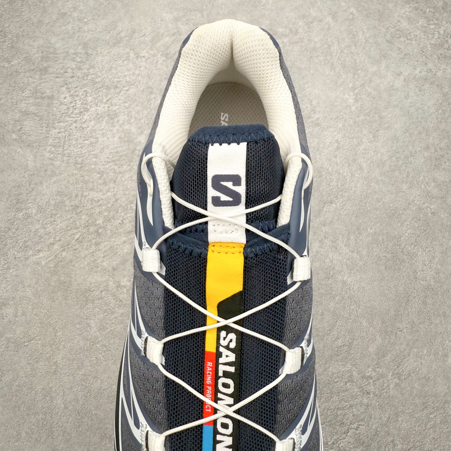 图片[5]-＃绿X/GX Salomon XT-6 萨洛蒙复古潮流户外机能登山跑鞋 纯原外贸平台特供订单 耗时半年巨作 全套原纸板楦头开发 原厂特供网布配套加持 确保原汁原味 完美呈现版型 原档数据独家私模五层组合大底 男女鞋同步官方开发至46.5 原装Ortholite轻量化鞋垫 中底布带钢印编号 原厂TPU锁扣 进口港宝加持 后跟自然饱满 还原公司包裹性 鞋面以“锯齿”状的包裹系统呈现 在基色底之下加入了各种色点缀 将公司的最新技术和时尚前卫的造型融入耐用的长跑款式中 鞋面由 TPU 薄膜制成 并焊接在高耐磨网眼上 使其既时尚又坚固 由 ACS底盘支撑 可增强稳定性和支撑力 以及由橡胶凸耳 Contragrip外底覆盖的 EVA 缓冲中底 旨在应对崎岖的地形 鞋舌上的彩色Salomon 标签、Quicklace 系统以及鞋头、鞋舌和鞋跟上的附加品牌使细节更加完美 让穿着者可以轻松驾驭户外与通勤下的任何运动生活场景 无缝鞋身户外随意纵横 颜值与脚感兼备 出街通勤 绝对非常吸睛 你值得拥有 尺码：36 36.5 37.5 38 38.5 39 40 40.5 41 42 42.5 43 44 44.5 45 46 46.5 注意：偏小1码-选品中心