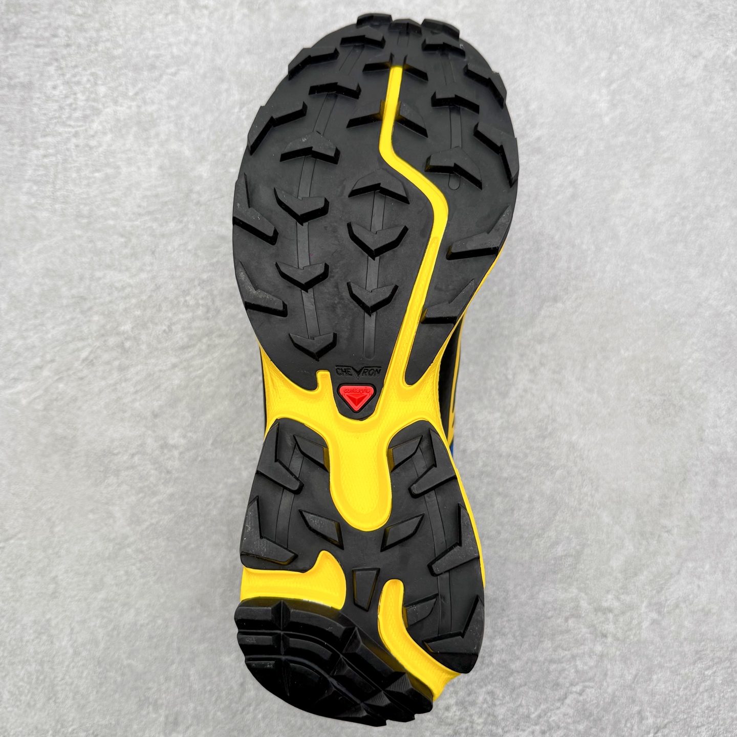 图片[9]-＃绿X/GX Salomon XT-6 萨洛蒙复古潮流户外机能登山跑鞋 纯原外贸平台特供订单 耗时半年巨作 全套原纸板楦头开发 原厂特供网布配套加持 确保原汁原味 完美呈现版型 原档数据独家私模五层组合大底 男女鞋同步官方开发至46.5 原装Ortholite轻量化鞋垫 中底布带钢印编号 原厂TPU锁扣 进口港宝加持 后跟自然饱满 还原公司包裹性 鞋面以“锯齿”状的包裹系统呈现 在基色底之下加入了各种色点缀 将公司的最新技术和时尚前卫的造型融入耐用的长跑款式中 鞋面由 TPU 薄膜制成 并焊接在高耐磨网眼上 使其既时尚又坚固 由 ACS底盘支撑 可增强稳定性和支撑力 以及由橡胶凸耳 Contragrip外底覆盖的 EVA 缓冲中底 旨在应对崎岖的地形 鞋舌上的彩色Salomon 标签、Quicklace 系统以及鞋头、鞋舌和鞋跟上的附加品牌使细节更加完美 让穿着者可以轻松驾驭户外与通勤下的任何运动生活场景 无缝鞋身户外随意纵横 颜值与脚感兼备 出街通勤 绝对非常吸睛 你值得拥有 尺码：36 36.5 37.5 38 38.5 39 40 40.5 41 42 42.5 43 44 44.5 45 46 46.5 注意：偏小1码-选品中心