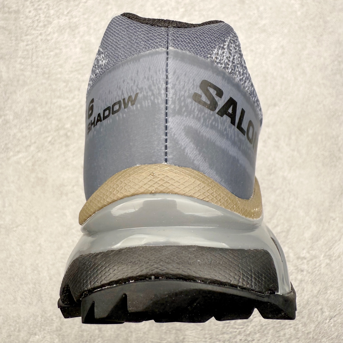 图片[8]-＃绿X/GX Salomon XT-6 萨洛蒙复古潮流户外机能登山跑鞋 纯原外贸平台特供订单 耗时半年巨作 全套原纸板楦头开发 原厂特供网布配套加持 确保原汁原味 完美呈现版型 原档数据独家私模五层组合大底 男女鞋同步官方开发至46.5 原装Ortholite轻量化鞋垫 中底布带钢印编号 原厂TPU锁扣 进口港宝加持 后跟自然饱满 还原公司包裹性 鞋面以“锯齿”状的包裹系统呈现 在基色底之下加入了各种色点缀 将公司的最新技术和时尚前卫的造型融入耐用的长跑款式中 鞋面由 TPU 薄膜制成 并焊接在高耐磨网眼上 使其既时尚又坚固 由 ACS底盘支撑 可增强稳定性和支撑力 以及由橡胶凸耳 Contragrip外底覆盖的 EVA 缓冲中底 旨在应对崎岖的地形 鞋舌上的彩色Salomon 标签、Quicklace 系统以及鞋头、鞋舌和鞋跟上的附加品牌使细节更加完美 让穿着者可以轻松驾驭户外与通勤下的任何运动生活场景 无缝鞋身户外随意纵横 颜值与脚感兼备 出街通勤 绝对非常吸睛 你值得拥有 尺码：36 36.5 37.5 38 38.5 39 40 40.5 41 42 42.5 43 44 44.5 45 46 46.5 注意：偏小1码-选品中心