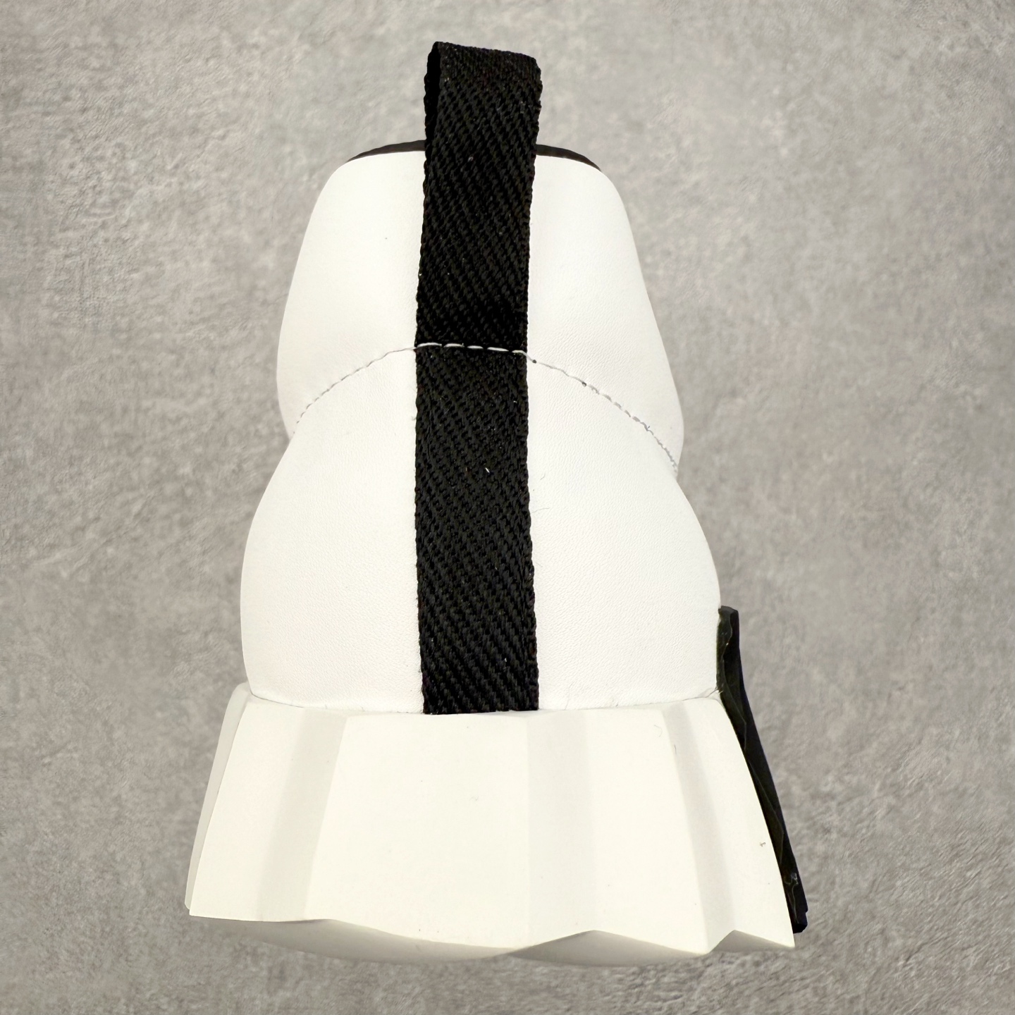 图片[8]-Hermes 爱马仕 Bouncing 老钱风 皮面款 低帮休闲鞋 海淘代购同渠道品质 高端零售 外贸充正专供 原版购入开发 ZP级全套包装 完美楦型 正确卡色 大底 质感媲美原版 细节与原版一致 请注意区分市面通货材 尺码：39 40 41 42 43 44 45-选品中心