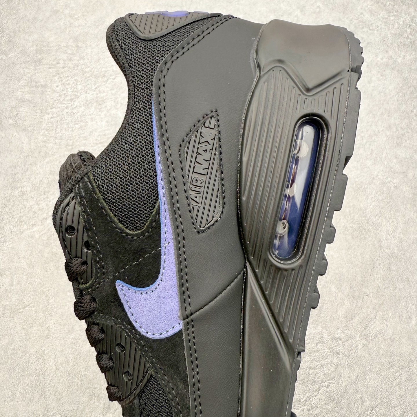 图片[7]-＃MX版 NK Air MAX 90 气垫复古减震跑步鞋 DM0029-021 经典重温 独家陆续补货 外单专供大厂出品 品质稳定 一百余色 终端操作 Air Max 90于1990年推出 来自Air Max系列 在Air Max 1的基础上改进而得 增加了气垫面积 外型上也更为流线 最特別的就是加入了菱纹塑胶嵌板 为Air Max 90增添了许多潮流气息 皮革鞋面 造就出色耐穿性和支撑力 Max Air缓震配置搭配泡棉中底 令Air Max 90轻盈而舒适 华夫格橡胶外底 铸就Air Max 90非凡的抓地力 而Air Max 90不仅是一双跑鞋 它成功跨越了时间的演进 成为了球鞋文化与潮流圈中最熟为人知的鞋款之一 尺码：36 36.5 37.5 38 38.5 39 40 40.5 41 42 42.5 43 44 44.5 45-选品中心