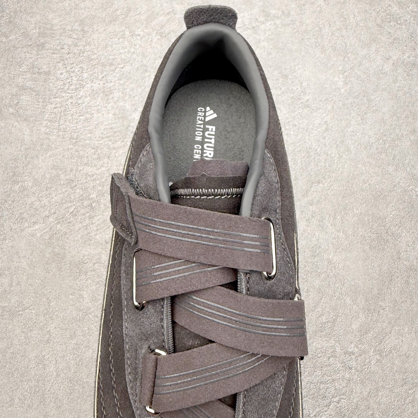 图片[5]-AD FOS URBAN REVERIE 舒适百搭 耐磨 低帮 生活休闲鞋 KJ9089 实拍调校N版已经零色差零失真 百分百还原实物色彩所见即所得 不存在货不对板色差等低级问题 选购参考实物拍摄 不混卖不参货 只用心做好货严格选品 承诺混一赔十 尺码：36 36.5 37.5 38 38.5 39 40 40.5 41 42 42.5 43 44 44.5 45-选品中心