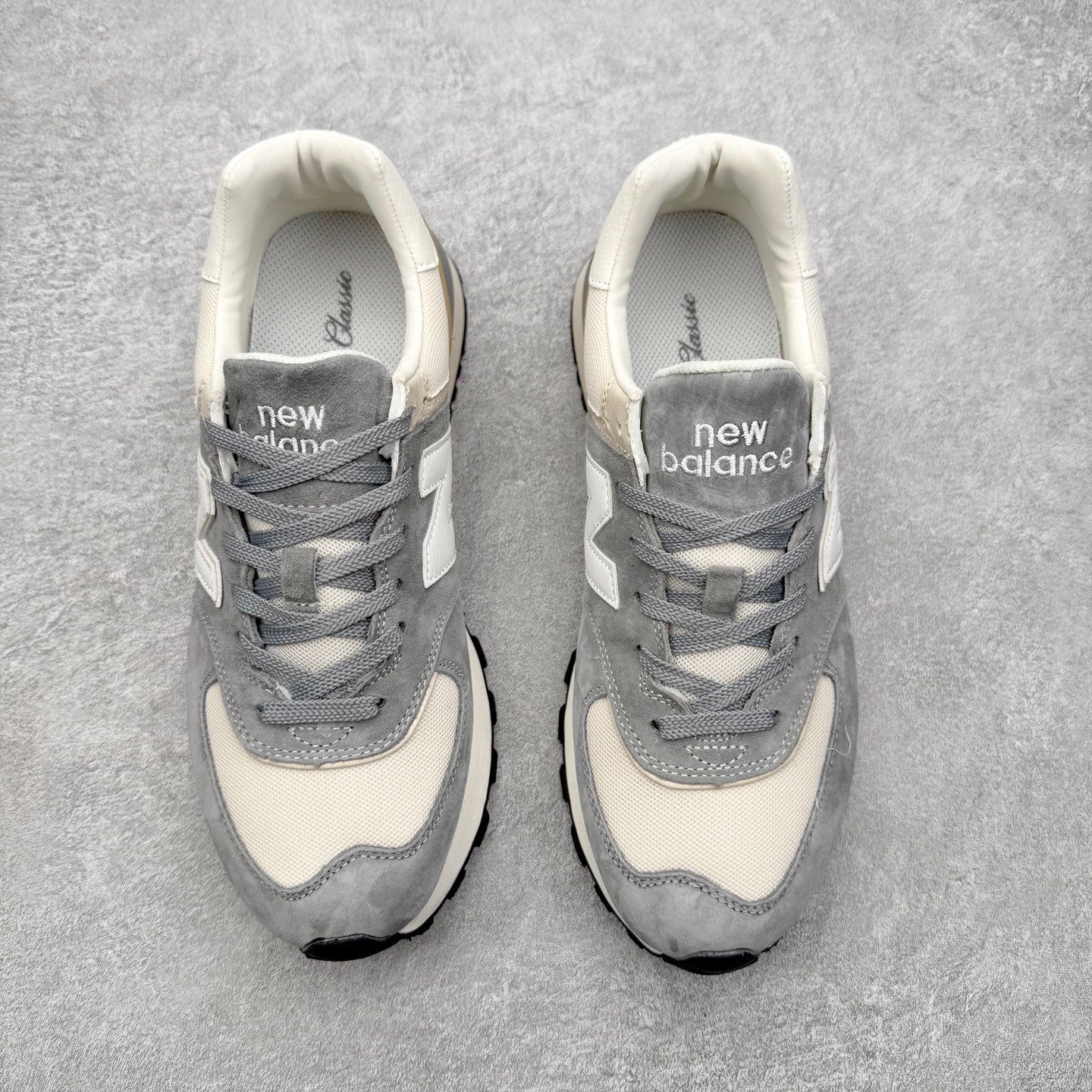 图片[2]-NB新百伦New Balance U574升级版系列低帮复古休闲运动慢跑鞋 新版NB574，妥妥美产既视感有木有。相较传统574，新版鞋跟及鞋面设计自带9系美产既视感！鞋面、内衬质感以及穿着体验更加！鞋型更流畅和饱满,鞋底增添了风格的多样化!底部升级橡胶颗粒大底,更防滑耐磨,上脚后感觉柔软且舒适。尺码：36 36.5 37.5 38 38.5 39.5 40 40.5 41.5 42 42.5 43 44 45-选品中心