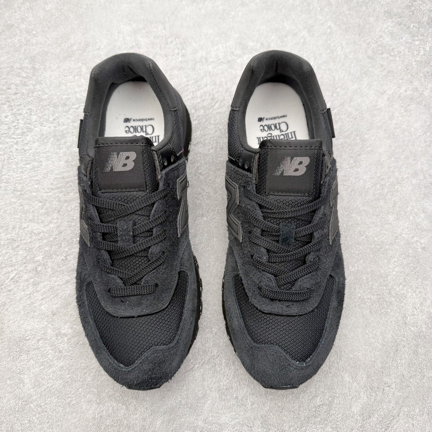图片[2]-NB新百伦New Balance U574升级版系列低帮复古休闲运动慢跑鞋 新版NB574，妥妥美产既视感有木有。相较传统574，新版鞋跟及鞋面设计自带9系美产既视感！鞋面、内衬质感以及穿着体验更加！鞋型更流畅和饱满,鞋底增添了风格的多样化!底部升级橡胶颗粒大底,更防滑耐磨,上脚后感觉柔软且舒适。尺码：36 36.5 37.5 38 38.5 39.5 40 40.5 41.5 42 42.5 43 44 45-选品中心