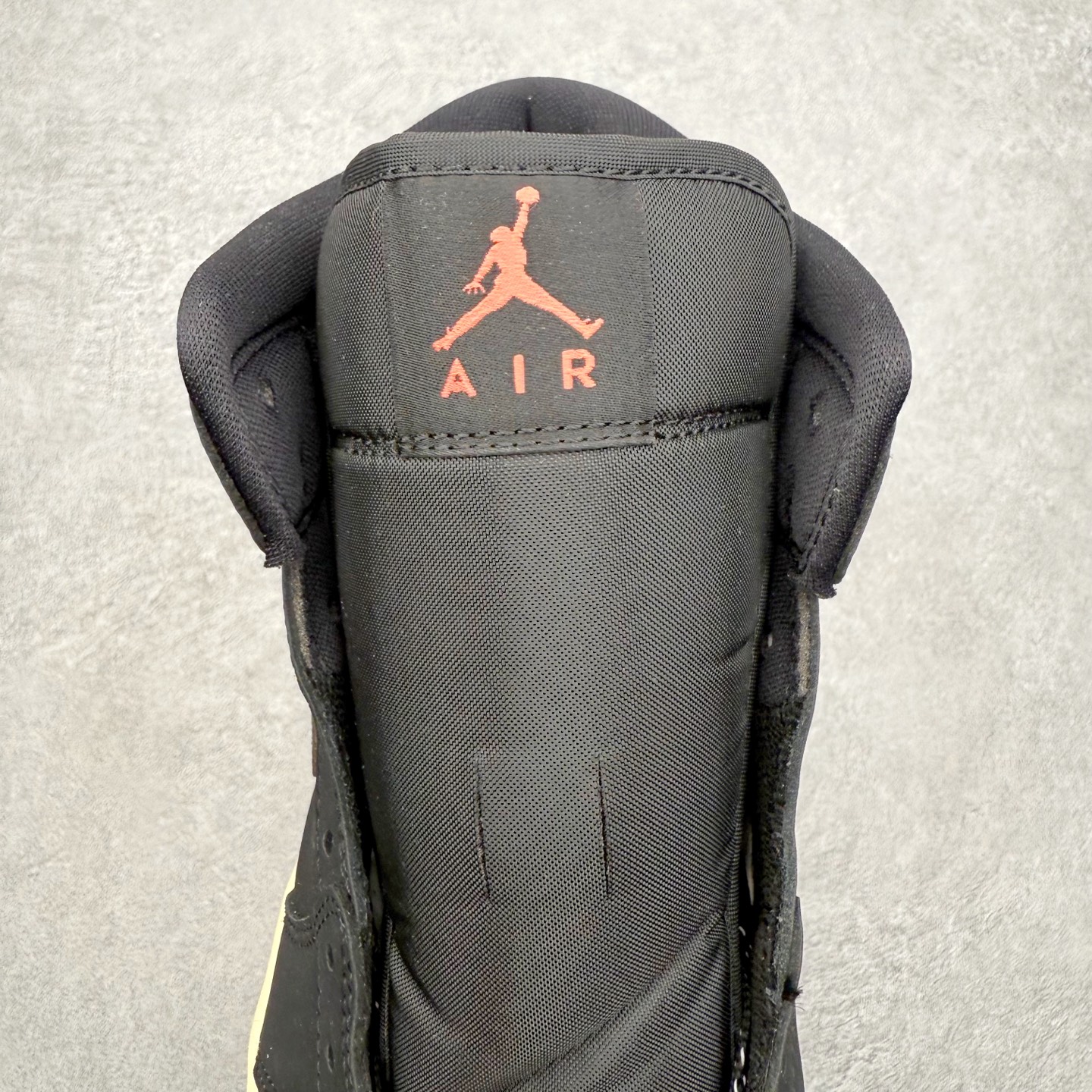 ＃DT纯原 Air Jordan AJ1 Mid 中帮 棕黑 IB7110-002 终端优势供应 市面中