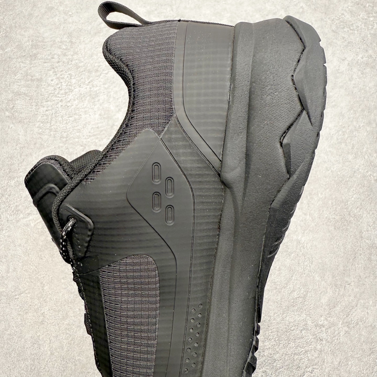 可隆KOLON SPORT Commute 舒适百搭 减震耐磨 低帮 跑步鞋 男女同款 KOLON SP