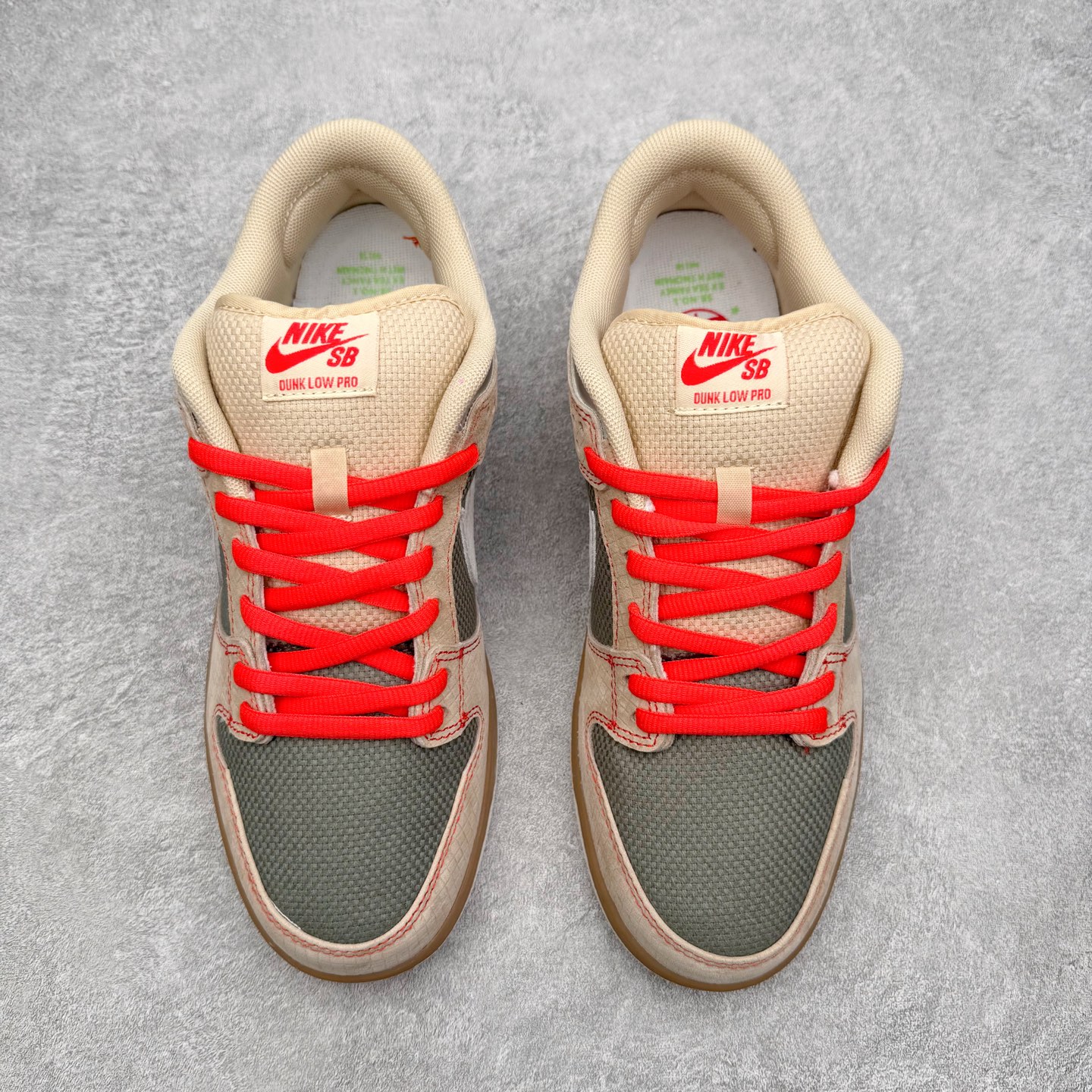 图片[2]-＃F版 NK Dunk SB Low 时尚舒适 防滑耐磨低帮板鞋 IB6206-701 实力大厂出品 新配色陆续开发 利润个位数只为口碑 全套原纸板楦头开发 确保原汁原味 完美呈现DUNK版型 一比一鞋头弧度高度鞋身弧度 此版本只针对中端市场 皮料材质有所更替 其他数据细节工艺流程均保持一致 绝不口嗨 细节品控鞋型随意对比 独家私模官方第六代原厂航空铝磨具打磨大底 鞋头坡度极致还原 无解鞋型 原盒原配 圈内天花板工艺 原厂玻璃冲刀 超高清洁度 全鞋零毛边皮料切割 原厂中底布点胶 中底布拉帮走线遵循公司 尺码：36 36.5 37.5 38 38.5 39 40 40.5 41 42 42.5 43 44 44.5 45 46-选品中心