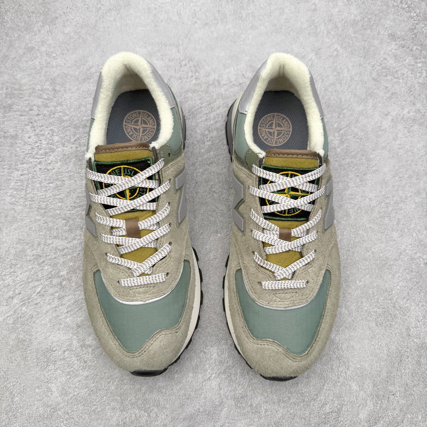 图片[2]-NB新百伦New Balance U574升级版系列低帮复古休闲运动慢跑鞋 新版NB574，妥妥美产既视感有木有。相较传统574，新版鞋跟及鞋面设计自带9系美产既视感！鞋面、内衬质感以及穿着体验更加！鞋型更流畅和饱满,鞋底增添了风格的多样化!底部升级橡胶颗粒大底,更防滑耐磨,上脚后感觉柔软且舒适。尺码：36 36.5 37.5 38 38.5 39.5 40 40.5 41.5 42 42.5 43 44 45-选品中心