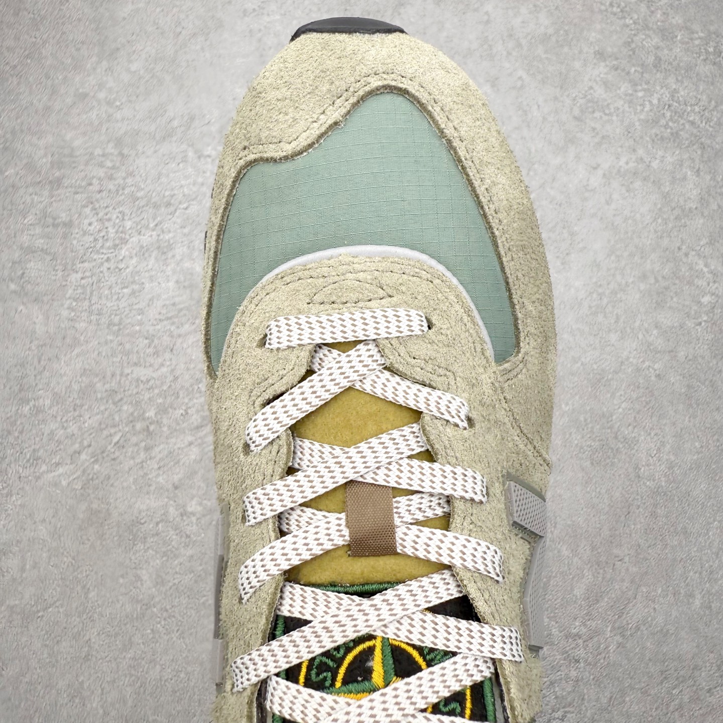 图片[4]-NB新百伦New Balance U574升级版系列低帮复古休闲运动慢跑鞋 新版NB574，妥妥美产既视感有木有。相较传统574，新版鞋跟及鞋面设计自带9系美产既视感！鞋面、内衬质感以及穿着体验更加！鞋型更流畅和饱满,鞋底增添了风格的多样化!底部升级橡胶颗粒大底,更防滑耐磨,上脚后感觉柔软且舒适。尺码：36 36.5 37.5 38 38.5 39.5 40 40.5 41.5 42 42.5 43 44 45-选品中心