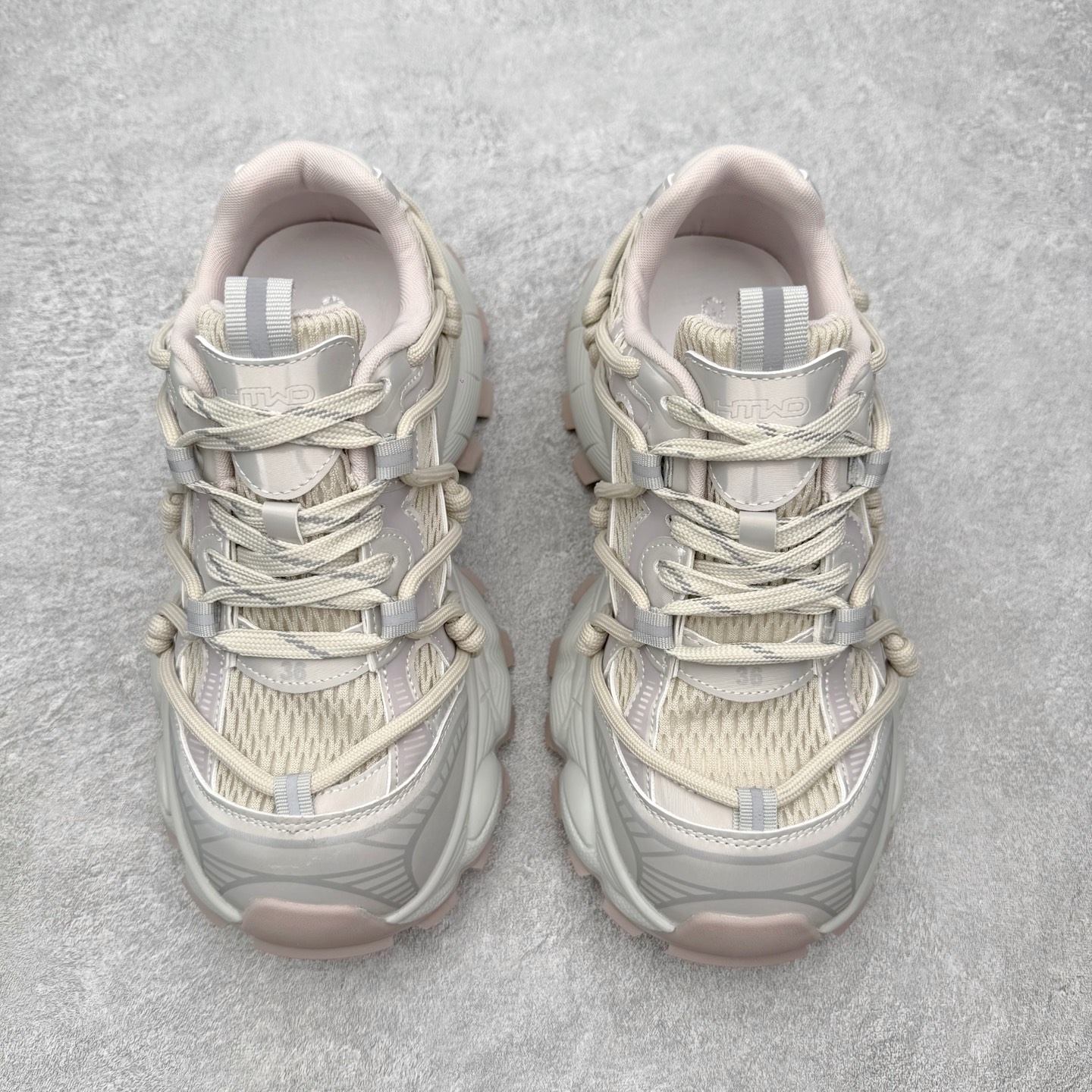 GG-CC赵露思2025新款厚底增高休闲运动老爹鞋系列 广东大厂出品 7CM厚底增高 星河粒子 银白粉色