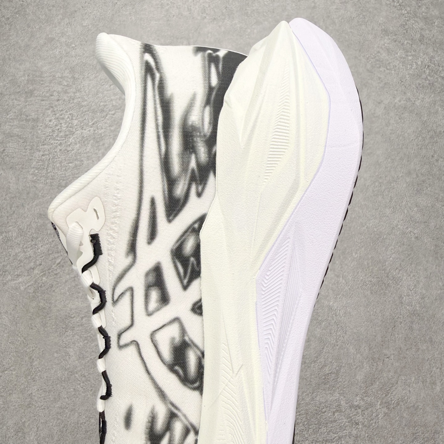 ASICS SUPERBLAST 3 舒适贴合回弹透气减震支撑跑步鞋 男女同款 Superblast 3