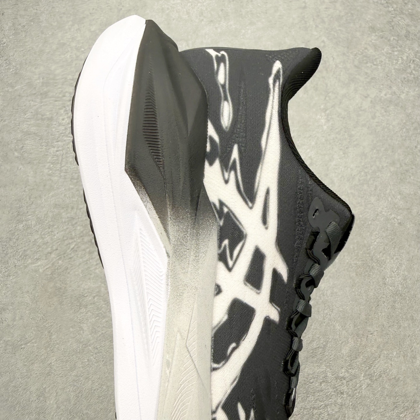 ASICS SUPERBLAST 3 舒适贴合回弹透气减震支撑跑步鞋 男女同款 Superblast 3