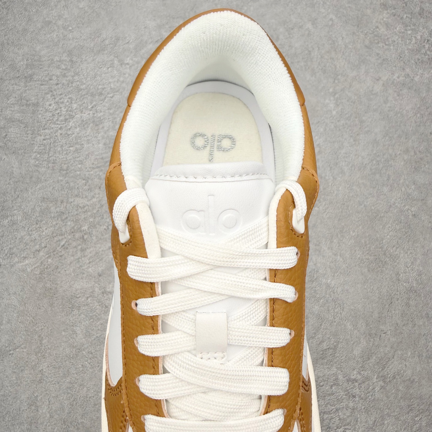 Alo yoga 易梦玲 Jisoo智秀 等多位明星同款上脚 主打各大平台外贸主推大厂采购原材料多处细节