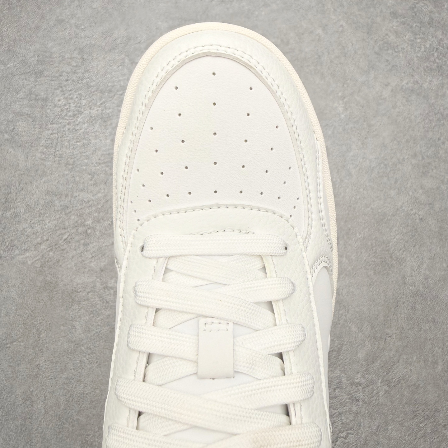 Alo yoga 易梦玲 Jisoo智秀 等多位明星同款上脚 主打各大平台外贸主推大厂采购原材料多处细节