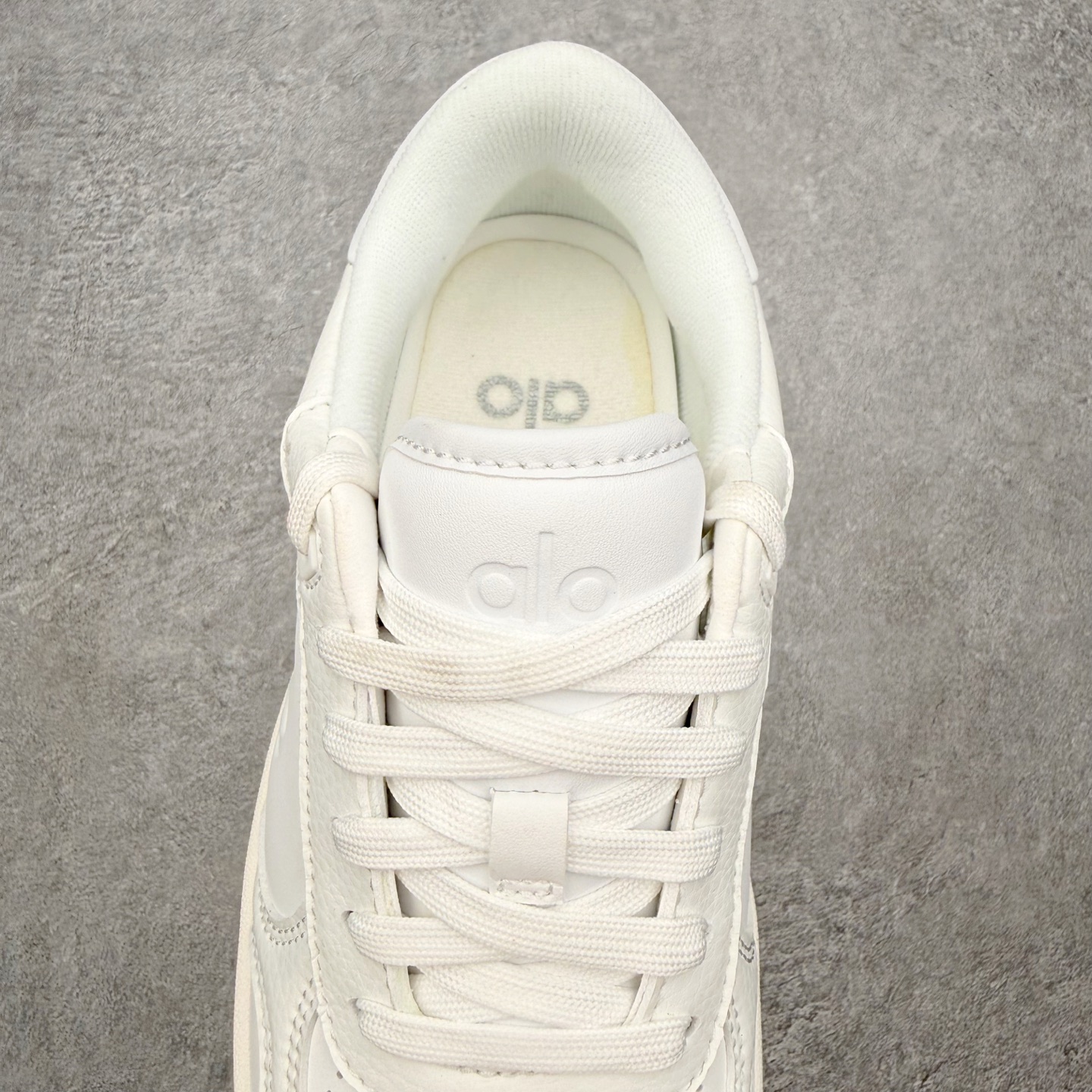 Alo yoga 易梦玲 Jisoo智秀 等多位明星同款上脚 主打各大平台外贸主推大厂采购原材料多处细节