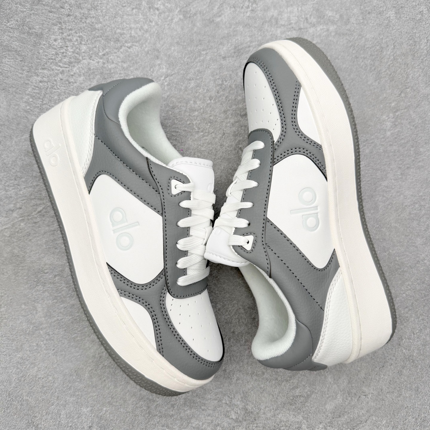 Alo yoga 易梦玲 Jisoo智秀 等多位明星同款上脚 主打各大平台外贸主推大厂采购原材料多处细节