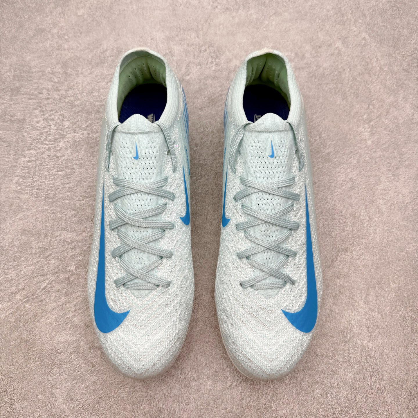 图片[2]-NK Mercurial Vapor Elite 刺客系列实战足球鞋 原代工厂出品 全进口机台生产设备 百分百采用优质原材料 严格按照工艺流程生产 确保每一双鞋都符合原厂标准 确保与原版无二 打造最纯粹的实战体验 高端的东西 品质全在细节里 全网品质最强足球鞋 没有之一（支持高强度实战）尺码：35 36 36.5 37.5 38 38.5 39 40 40.5 41 42 42.5 43 44 44.5 45-选品中心