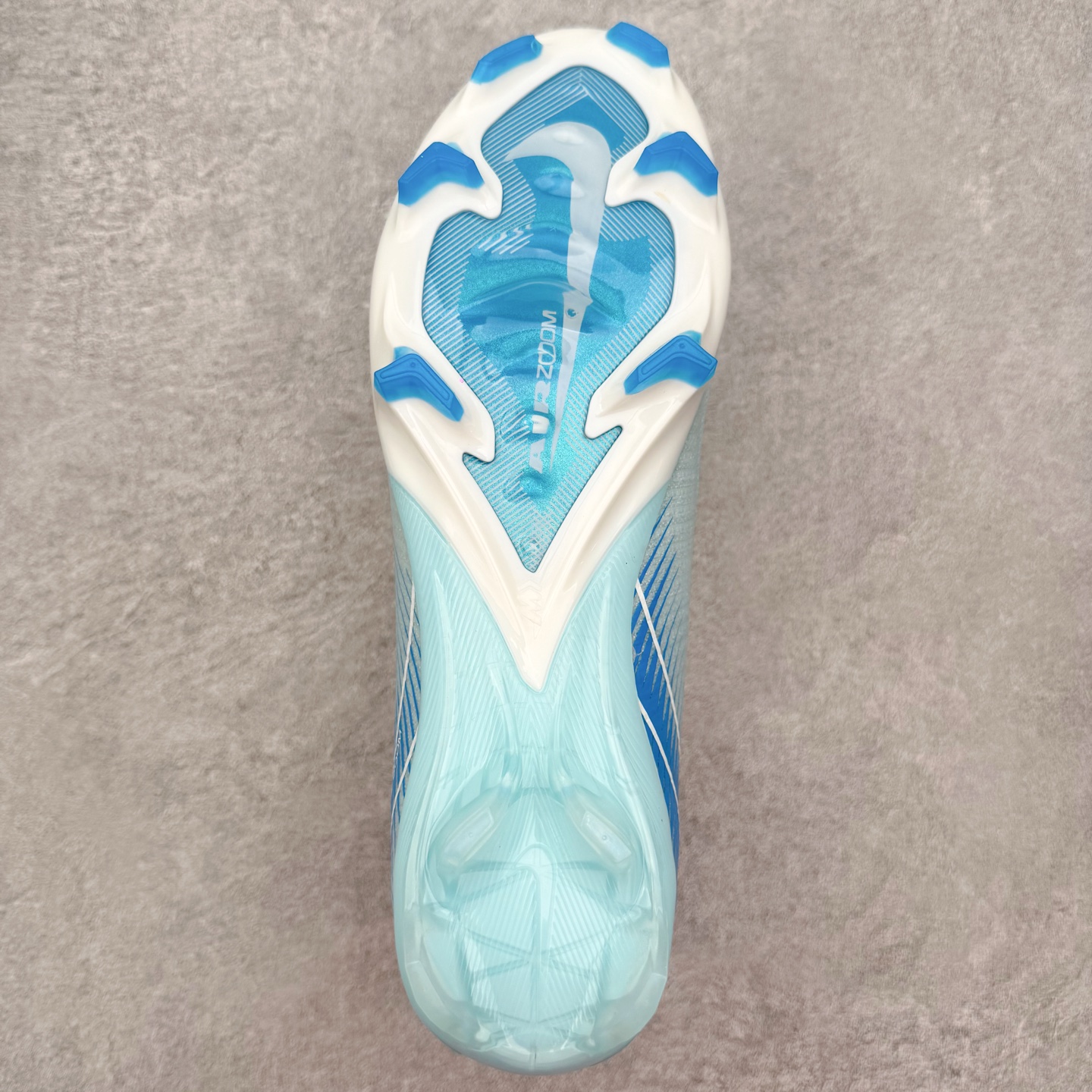 图片[9]-NK Mercurial Vapor Elite 刺客系列实战足球鞋 原代工厂出品 全进口机台生产设备 百分百采用优质原材料 严格按照工艺流程生产 确保每一双鞋都符合原厂标准 确保与原版无二 打造最纯粹的实战体验 高端的东西 品质全在细节里 全网品质最强足球鞋 没有之一（支持高强度实战）尺码：35 36 36.5 37.5 38 38.5 39 40 40.5 41 42 42.5 43 44 44.5 45-选品中心