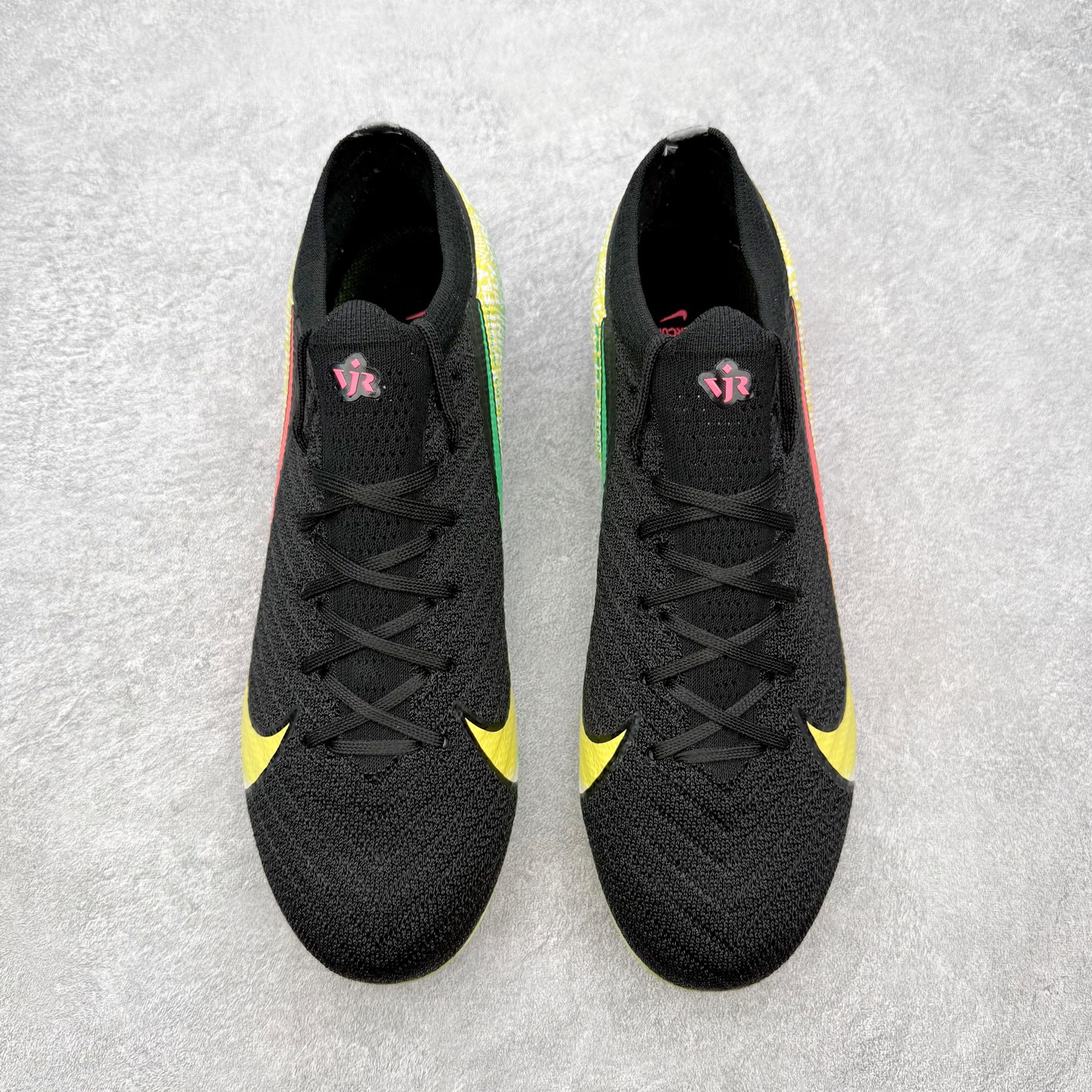 图片[2]-NK Mercurial Vapor Elite 刺客系列实战足球鞋 原代工厂出品 全进口机台生产设备 百分百采用优质原材料 严格按照工艺流程生产 确保每一双鞋都符合原厂标准 确保与原版无二 打造最纯粹的实战体验 高端的东西 品质全在细节里 全网品质最强足球鞋 没有之一（支持高强度实战）尺码：35 36 36.5 37.5 38 38.5 39 40 40.5 41 42 42.5 43 44 44.5 45-选品中心