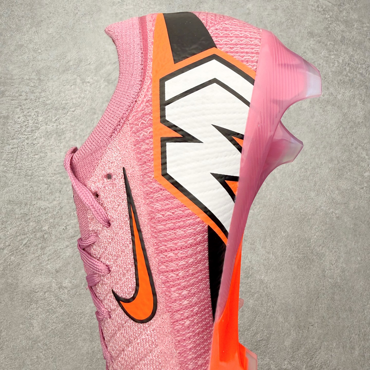 图片[7]-NK Mercurial Vapor Elite 刺客系列实战足球鞋 原代工厂出品 全进口机台生产设备 百分百采用优质原材料 严格按照工艺流程生产 确保每一双鞋都符合原厂标准 确保与原版无二 打造最纯粹的实战体验 高端的东西 品质全在细节里 全网品质最强足球鞋 没有之一（支持高强度实战）尺码：35 36 36.5 37.5 38 38.5 39 40 40.5 41 42 42.5 43 44 44.5 45-选品中心
