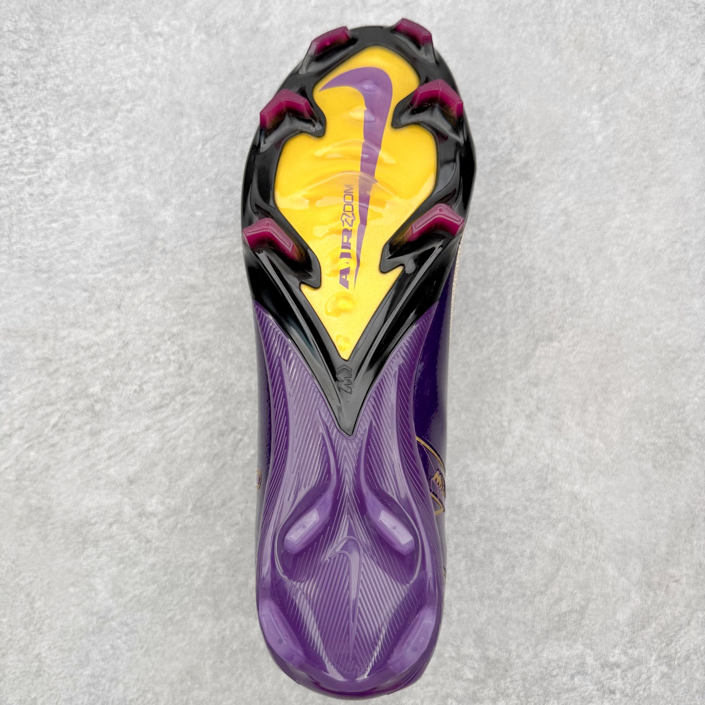 图片[9]-NK Mercurial Vapor Elite 刺客系列实战足球鞋 原代工厂出品 全进口机台生产设备 百分百采用优质原材料 严格按照工艺流程生产 确保每一双鞋都符合原厂标准 确保与原版无二 打造最纯粹的实战体验 高端的东西 品质全在细节里 全网品质最强足球鞋 没有之一（支持高强度实战）尺码：35 36 36.5 37.5 38 38.5 39 40 40.5 41 42 42.5 43 44 44.5 45-选品中心