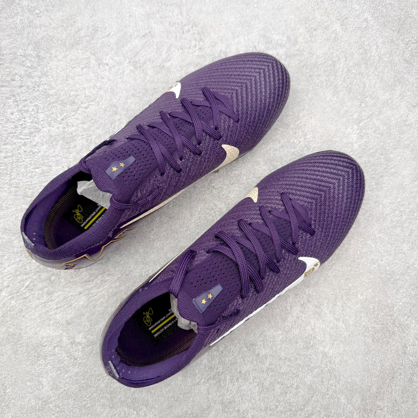 图片[3]-NK Mercurial Vapor Elite 刺客系列实战足球鞋 原代工厂出品 全进口机台生产设备 百分百采用优质原材料 严格按照工艺流程生产 确保每一双鞋都符合原厂标准 确保与原版无二 打造最纯粹的实战体验 高端的东西 品质全在细节里 全网品质最强足球鞋 没有之一（支持高强度实战）尺码：35 36 36.5 37.5 38 38.5 39 40 40.5 41 42 42.5 43 44 44.5 45-选品中心