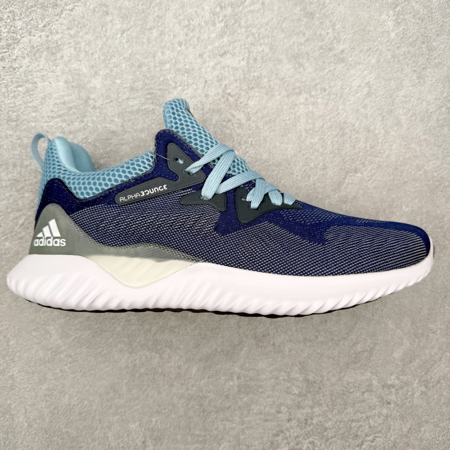 图片[5]-AD AlphaBounce HPC AMS 3M反光 阿尔法三代Bouncetm中底与Forged Mesh 热融合多层绒布的结合 外加马牌大底 原盒市售最高版本 附带官方防水袋 尺码：36 36.5 37.5 38 38.5 39 40 40.5 41 42 42.5 43 44 45-选品中心