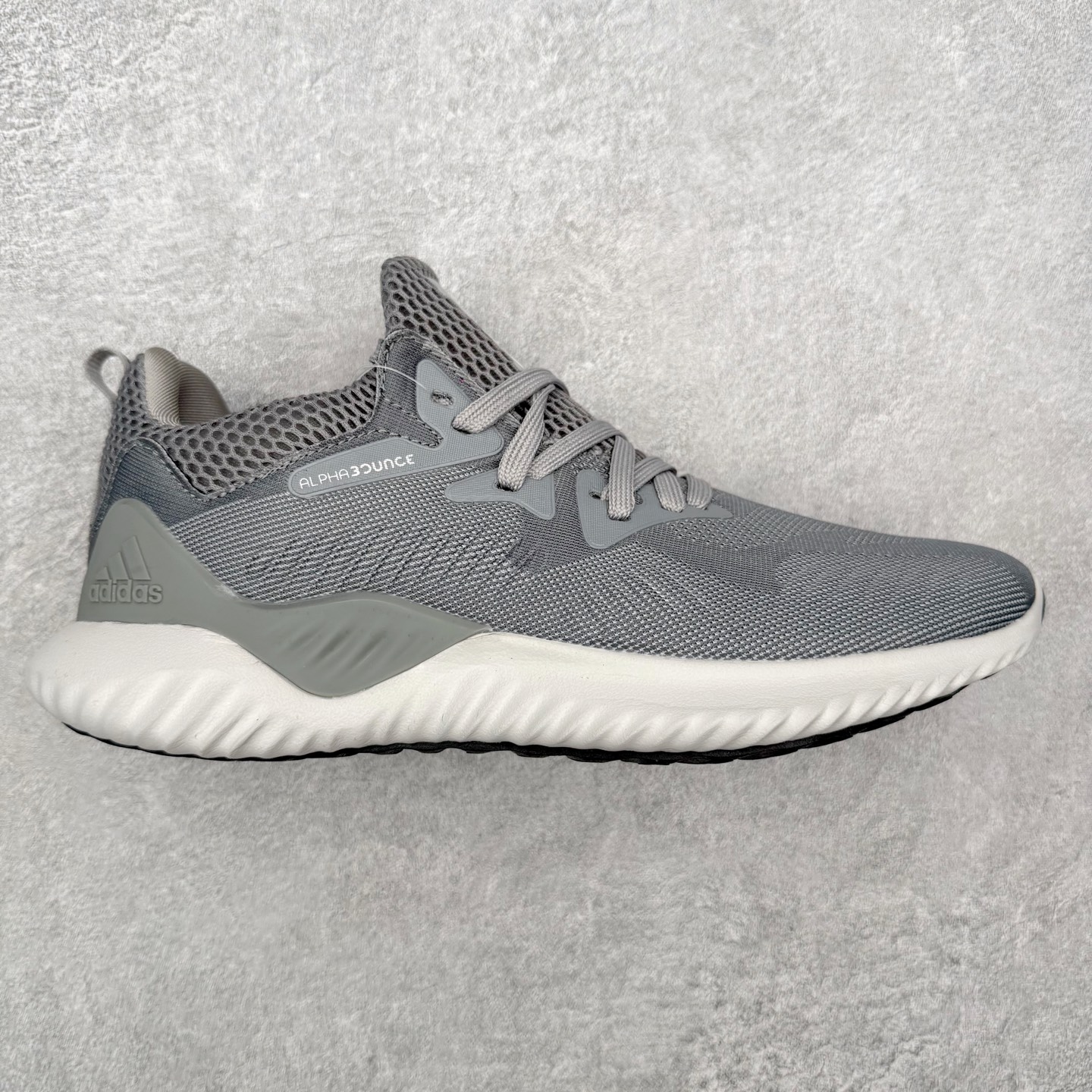 图片[2]-AD AlphaBounce HPC AMS 3M反光 阿尔法三代Bouncetm中底与Forged Mesh 热融合多层绒布的结合 外加马牌大底 原盒市售最高版本 附带官方防水袋 尺码：36 36.5 37.5 38 38.5 39 40 40.5 41 42 42.5 43 44 45-选品中心