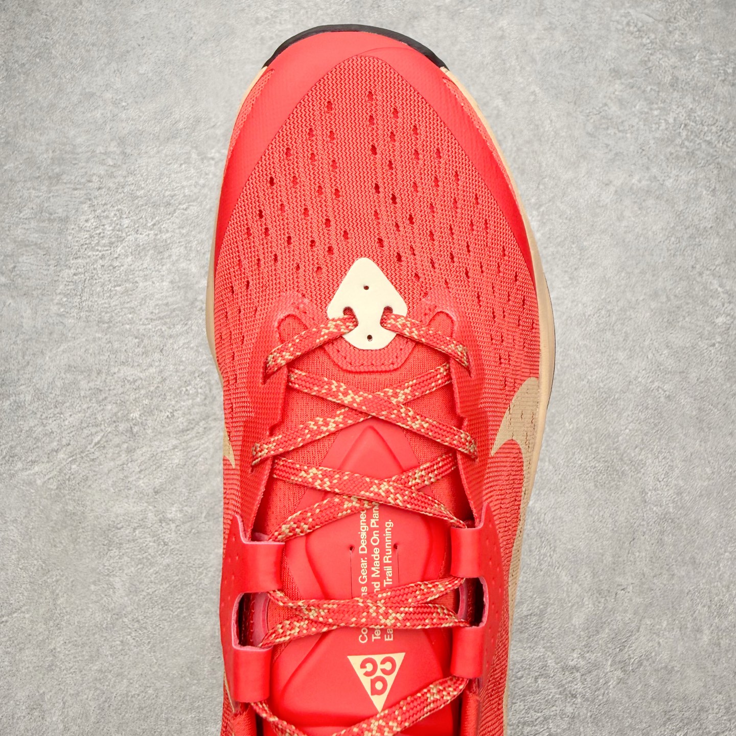 图片[4]-NK ACG ZEGAMA TRAIL 6 网面透气跑步鞋 兼顾迅疾外观和稳固脚感 后跟覆面和中足动态支撑巧妙融合 缔造稳定顺畅的迈步体验 采用密度更高的材料而且去除了前一代中操作的支撑 撑条设计 尺码：39 40 40.5 41 42 42.5 43 44 45-选品中心