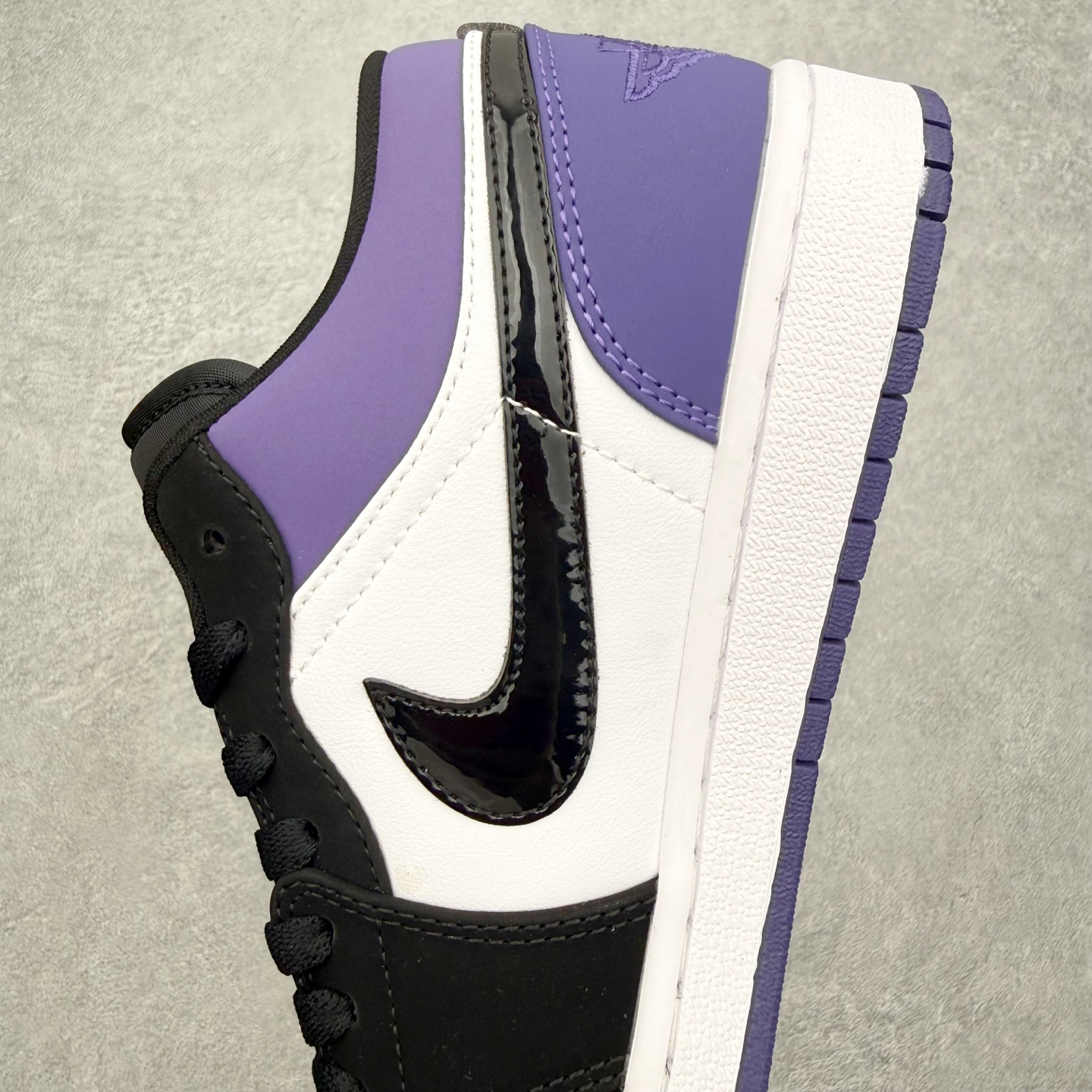 图片[7]-＃MG版 Air Jordan AJ1 Low 低帮系列 超性价比单品 平台直播间特供 百分百全新货品 零氧化发霉 给足利润空间操作 超乎所想的高性价比 原装楦头纸板开发 完美鞋型 超高清洁度 鞋型不臃肿别扭 原厂内置全掌气垫 A模大底 鞋舌AJ原厂专用牛津布 AJ专用反口珍珠布 原厂无杂质高弹内里海棉 特殊封边弹力鞋带 原鞋开模 拒绝公底 购置公司同步原材料 都有细节原汁原味 忠于原版 尺码：36 36.5 37.5 38 38.5 39 40 40.5 41 42 42.5 43 44 44.5 45 46-选品中心