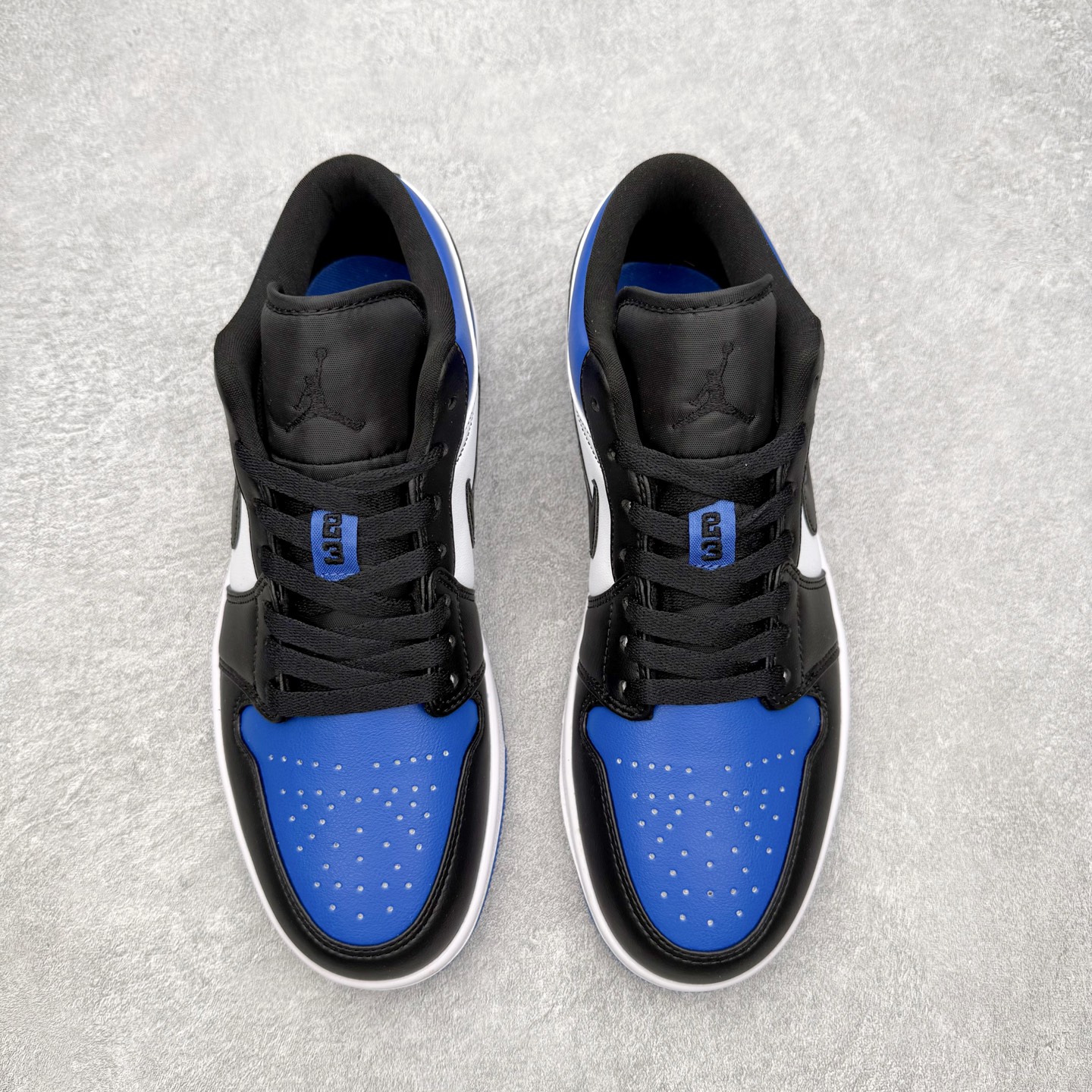 图片[2]-＃MG版 Air Jordan AJ1 Low 低帮系列 超性价比单品 平台直播间特供 百分百全新货品 零氧化发霉 给足利润空间操作 超乎所想的高性价比 原装楦头纸板开发 完美鞋型 超高清洁度 鞋型不臃肿别扭 原厂内置全掌气垫 A模大底 鞋舌AJ原厂专用牛津布 AJ专用反口珍珠布 原厂无杂质高弹内里海棉 特殊封边弹力鞋带 原鞋开模 拒绝公底 购置公司同步原材料 都有细节原汁原味 忠于原版 尺码：36 36.5 37.5 38 38.5 39 40 40.5 41 42 42.5 43 44 44.5 45 46-选品中心