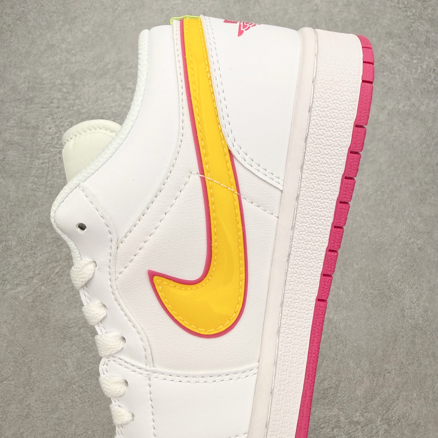 图片[7]-＃MG版 Air Jordan AJ1 Low 低帮系列 超性价比单品 平台直播间特供 百分百全新货品 零氧化发霉 给足利润空间操作 超乎所想的高性价比 原装楦头纸板开发 完美鞋型 超高清洁度 鞋型不臃肿别扭 原厂内置全掌气垫 A模大底 鞋舌AJ原厂专用牛津布 AJ专用反口珍珠布 原厂无杂质高弹内里海棉 特殊封边弹力鞋带 原鞋开模 拒绝公底 购置公司同步原材料 都有细节原汁原味 忠于原版 尺码：36 36.5 37.5 38 38.5 39 40 40.5 41 42 42.5 43 44 44.5 45 46-选品中心