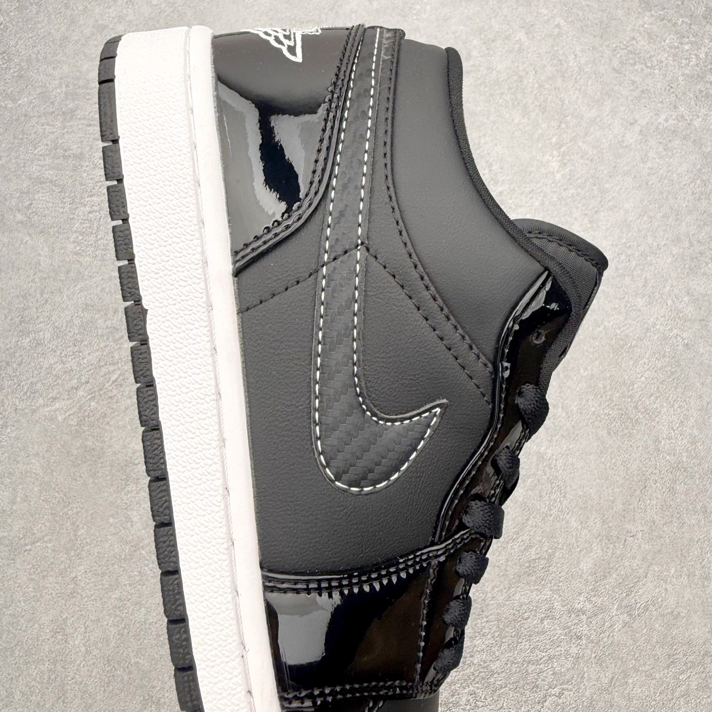 图片[6]-＃MG版 Air Jordan AJ1 Low 低帮系列 超性价比单品 平台直播间特供 百分百全新货品 零氧化发霉 给足利润空间操作 超乎所想的高性价比 原装楦头纸板开发 完美鞋型 超高清洁度 鞋型不臃肿别扭 原厂内置全掌气垫 A模大底 鞋舌AJ原厂专用牛津布 AJ专用反口珍珠布 原厂无杂质高弹内里海棉 特殊封边弹力鞋带 原鞋开模 拒绝公底 购置公司同步原材料 都有细节原汁原味 忠于原版 尺码：36 36.5 37.5 38 38.5 39 40 40.5 41 42 42.5 43 44 44.5 45 46-选品中心