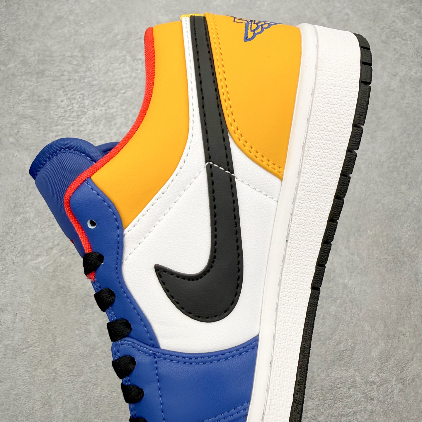 图片[7]-＃MG版 Air Jordan AJ1 Low 低帮系列 超性价比单品 平台直播间特供 百分百全新货品 零氧化发霉 给足利润空间操作 超乎所想的高性价比 原装楦头纸板开发 完美鞋型 超高清洁度 鞋型不臃肿别扭 原厂内置全掌气垫 A模大底 鞋舌AJ原厂专用牛津布 AJ专用反口珍珠布 原厂无杂质高弹内里海棉 特殊封边弹力鞋带 原鞋开模 拒绝公底 购置公司同步原材料 都有细节原汁原味 忠于原版 尺码：36 36.5 37.5 38 38.5 39 40 40.5 41 42 42.5 43 44 44.5 45 46-选品中心
