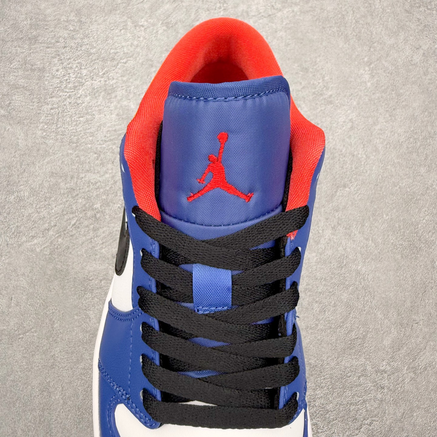 图片[5]-＃MG版 Air Jordan AJ1 Low 低帮系列 超性价比单品 平台直播间特供 百分百全新货品 零氧化发霉 给足利润空间操作 超乎所想的高性价比 原装楦头纸板开发 完美鞋型 超高清洁度 鞋型不臃肿别扭 原厂内置全掌气垫 A模大底 鞋舌AJ原厂专用牛津布 AJ专用反口珍珠布 原厂无杂质高弹内里海棉 特殊封边弹力鞋带 原鞋开模 拒绝公底 购置公司同步原材料 都有细节原汁原味 忠于原版 尺码：36 36.5 37.5 38 38.5 39 40 40.5 41 42 42.5 43 44 44.5 45 46-选品中心