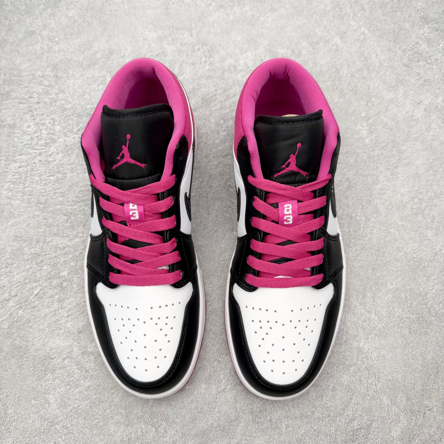 图片[2]-＃MG版 Air Jordan AJ1 Low 低帮系列 超性价比单品 平台直播间特供 百分百全新货品 零氧化发霉 给足利润空间操作 超乎所想的高性价比 原装楦头纸板开发 完美鞋型 超高清洁度 鞋型不臃肿别扭 原厂内置全掌气垫 A模大底 鞋舌AJ原厂专用牛津布 AJ专用反口珍珠布 原厂无杂质高弹内里海棉 特殊封边弹力鞋带 原鞋开模 拒绝公底 购置公司同步原材料 都有细节原汁原味 忠于原版 尺码：36 36.5 37.5 38 38.5 39 40 40.5 41 42 42.5 43 44 44.5 45 46-选品中心