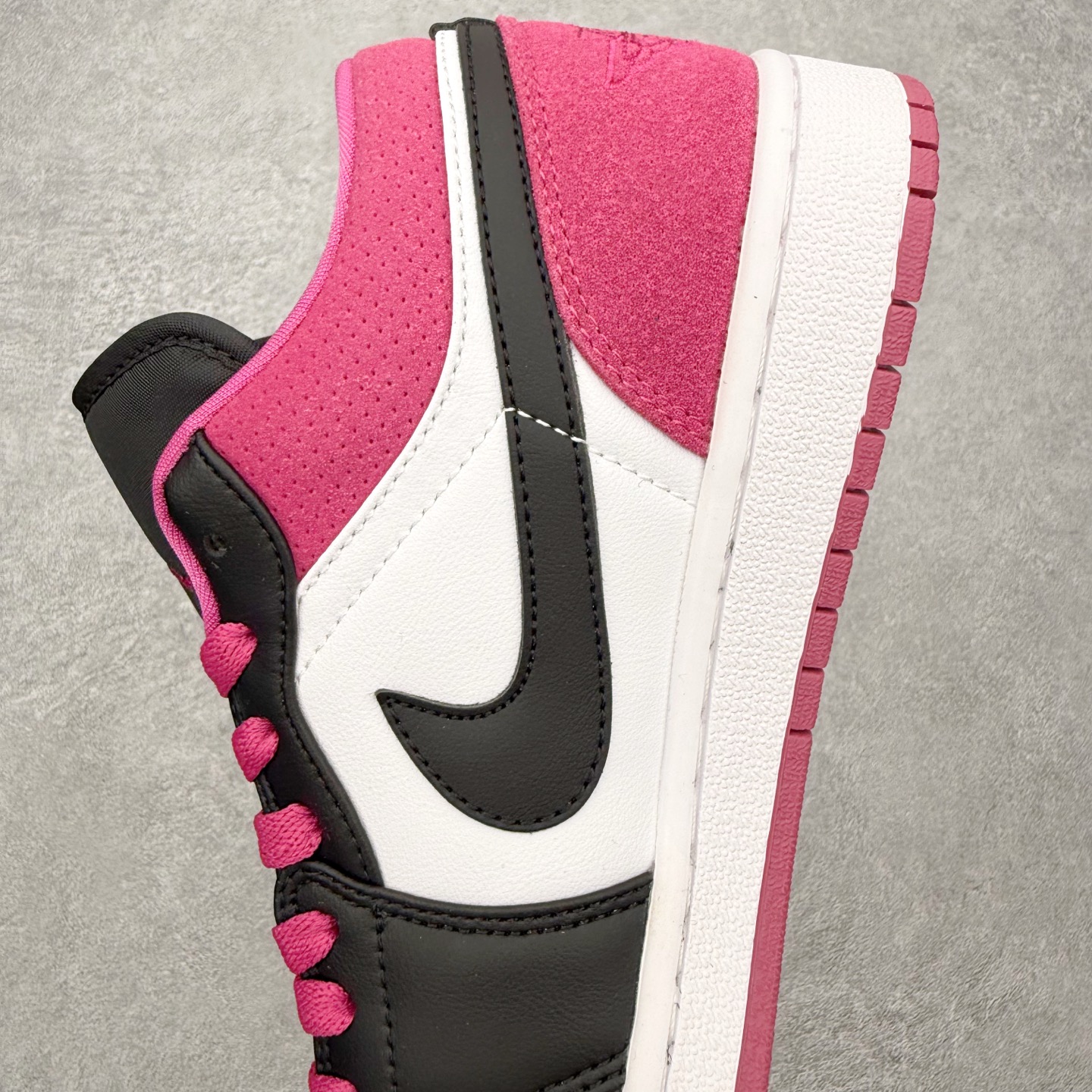 图片[7]-＃MG版 Air Jordan AJ1 Low 低帮系列 超性价比单品 平台直播间特供 百分百全新货品 零氧化发霉 给足利润空间操作 超乎所想的高性价比 原装楦头纸板开发 完美鞋型 超高清洁度 鞋型不臃肿别扭 原厂内置全掌气垫 A模大底 鞋舌AJ原厂专用牛津布 AJ专用反口珍珠布 原厂无杂质高弹内里海棉 特殊封边弹力鞋带 原鞋开模 拒绝公底 购置公司同步原材料 都有细节原汁原味 忠于原版 尺码：36 36.5 37.5 38 38.5 39 40 40.5 41 42 42.5 43 44 44.5 45 46-选品中心