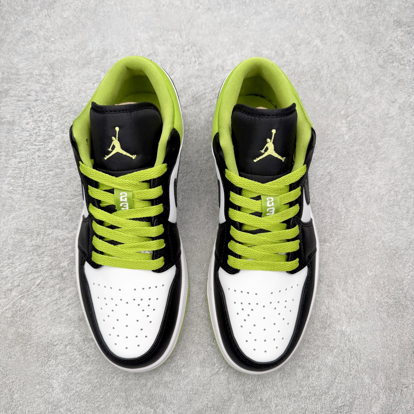 图片[2]-＃MG版 Air Jordan AJ1 Low 低帮系列 超性价比单品 平台直播间特供 百分百全新货品 零氧化发霉 给足利润空间操作 超乎所想的高性价比 原装楦头纸板开发 完美鞋型 超高清洁度 鞋型不臃肿别扭 原厂内置全掌气垫 A模大底 鞋舌AJ原厂专用牛津布 AJ专用反口珍珠布 原厂无杂质高弹内里海棉 特殊封边弹力鞋带 原鞋开模 拒绝公底 购置公司同步原材料 都有细节原汁原味 忠于原版 尺码：36 36.5 37.5 38 38.5 39 40 40.5 41 42 42.5 43 44 44.5 45 46-选品中心