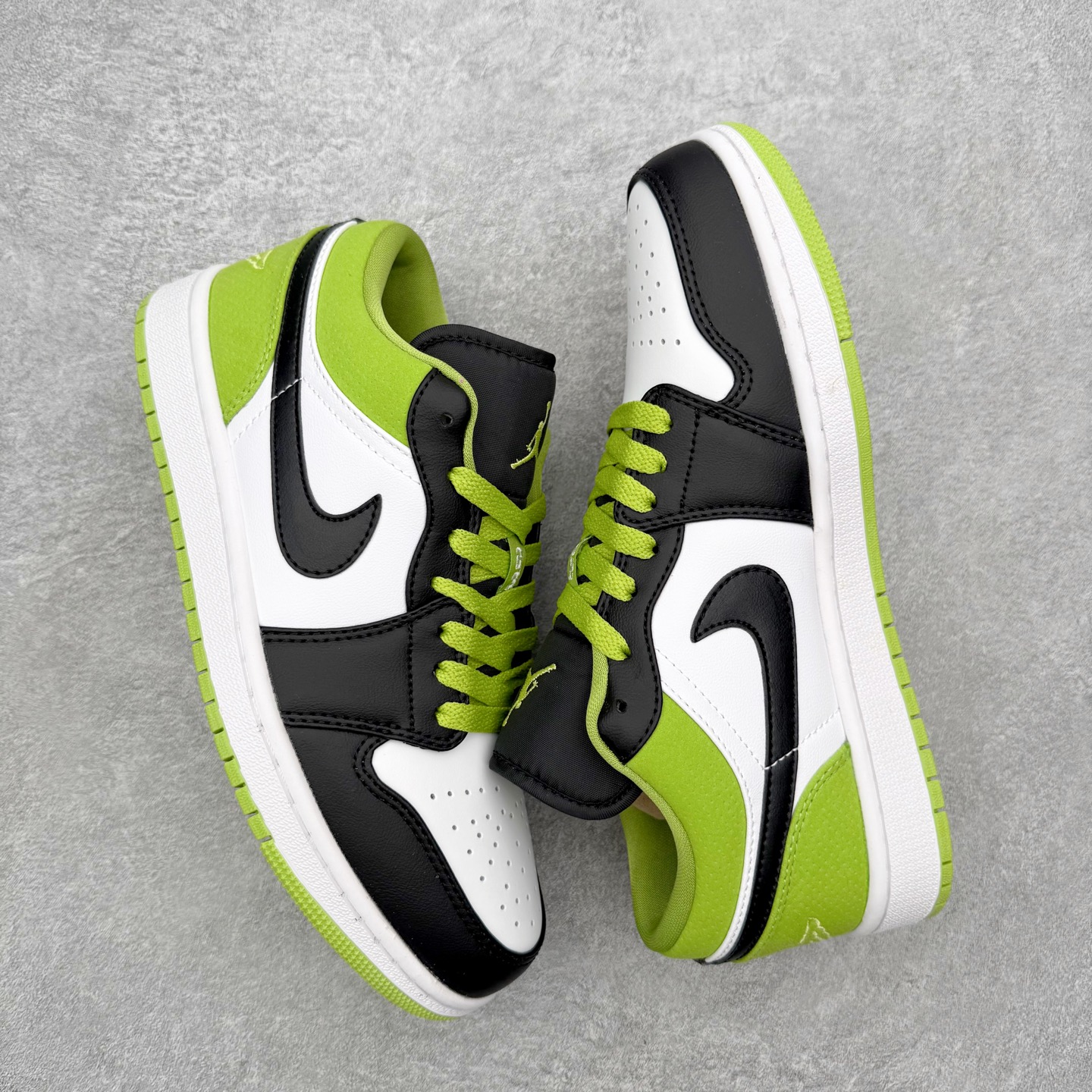 图片[3]-＃MG版 Air Jordan AJ1 Low 低帮系列 超性价比单品 平台直播间特供 百分百全新货品 零氧化发霉 给足利润空间操作 超乎所想的高性价比 原装楦头纸板开发 完美鞋型 超高清洁度 鞋型不臃肿别扭 原厂内置全掌气垫 A模大底 鞋舌AJ原厂专用牛津布 AJ专用反口珍珠布 原厂无杂质高弹内里海棉 特殊封边弹力鞋带 原鞋开模 拒绝公底 购置公司同步原材料 都有细节原汁原味 忠于原版 尺码：36 36.5 37.5 38 38.5 39 40 40.5 41 42 42.5 43 44 44.5 45 46-选品中心