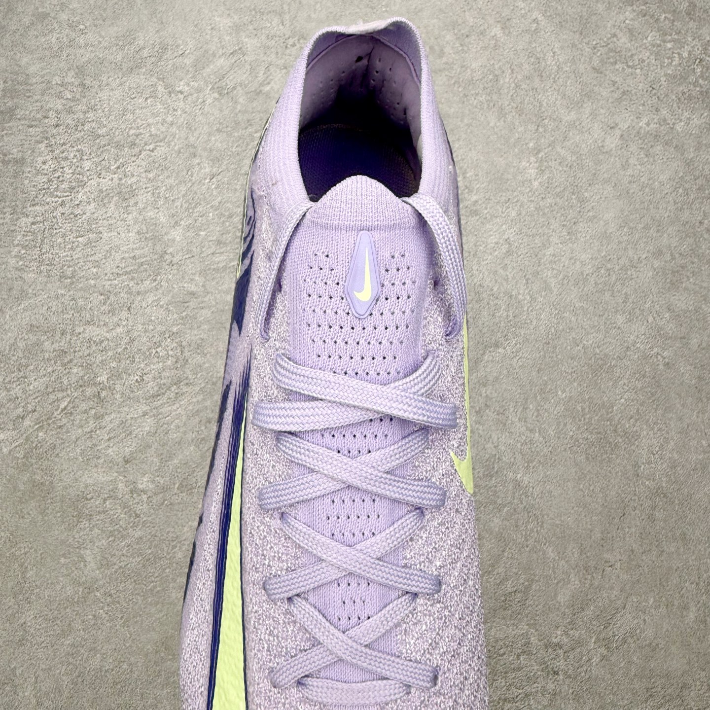 图片[5]-NK Mercurial Vapor Elite 刺客系列实战足球鞋 原代工厂出品 全进口机台生产设备 百分百采用优质原材料 严格按照工艺流程生产 确保每一双鞋都符合原厂标准 确保与原版无二 打造最纯粹的实战体验 高端的东西 品质全在细节里 全网品质最强足球鞋 没有之一（支持高强度实战）尺码：35 36 36.5 37.5 38 38.5 39 40 40.5 41 42 42.5 43 44 44.5 45-选品中心