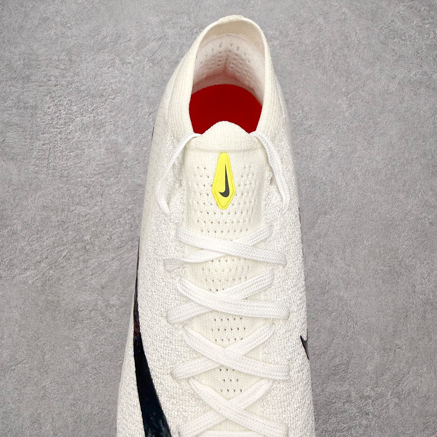 图片[5]-NK Mercurial Vapor Elite 刺客系列实战足球鞋 原代工厂出品 全进口机台生产设备 百分百采用优质原材料 严格按照工艺流程生产 确保每一双鞋都符合原厂标准 确保与原版无二 打造最纯粹的实战体验 高端的东西 品质全在细节里 全网品质最强足球鞋 没有之一（支持高强度实战）尺码：35 36 36.5 37.5 38 38.5 39 40 40.5 41 42 42.5 43 44 44.5 45-选品中心