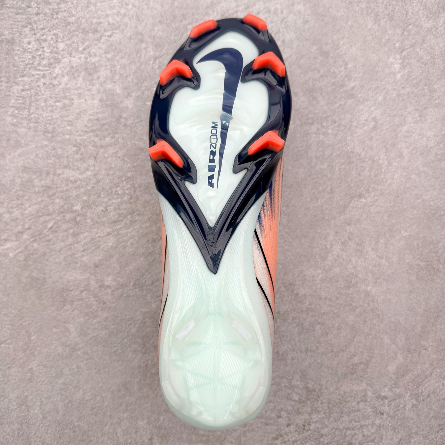 图片[9]-NK Mercurial Vapor Elite 刺客系列实战足球鞋 原代工厂出品 全进口机台生产设备 百分百采用优质原材料 严格按照工艺流程生产 确保每一双鞋都符合原厂标准 确保与原版无二 打造最纯粹的实战体验 高端的东西 品质全在细节里 全网品质最强足球鞋 没有之一（支持高强度实战）尺码：35 36 36.5 37.5 38 38.5 39 40 40.5 41 42 42.5 43 44 44.5 45-选品中心