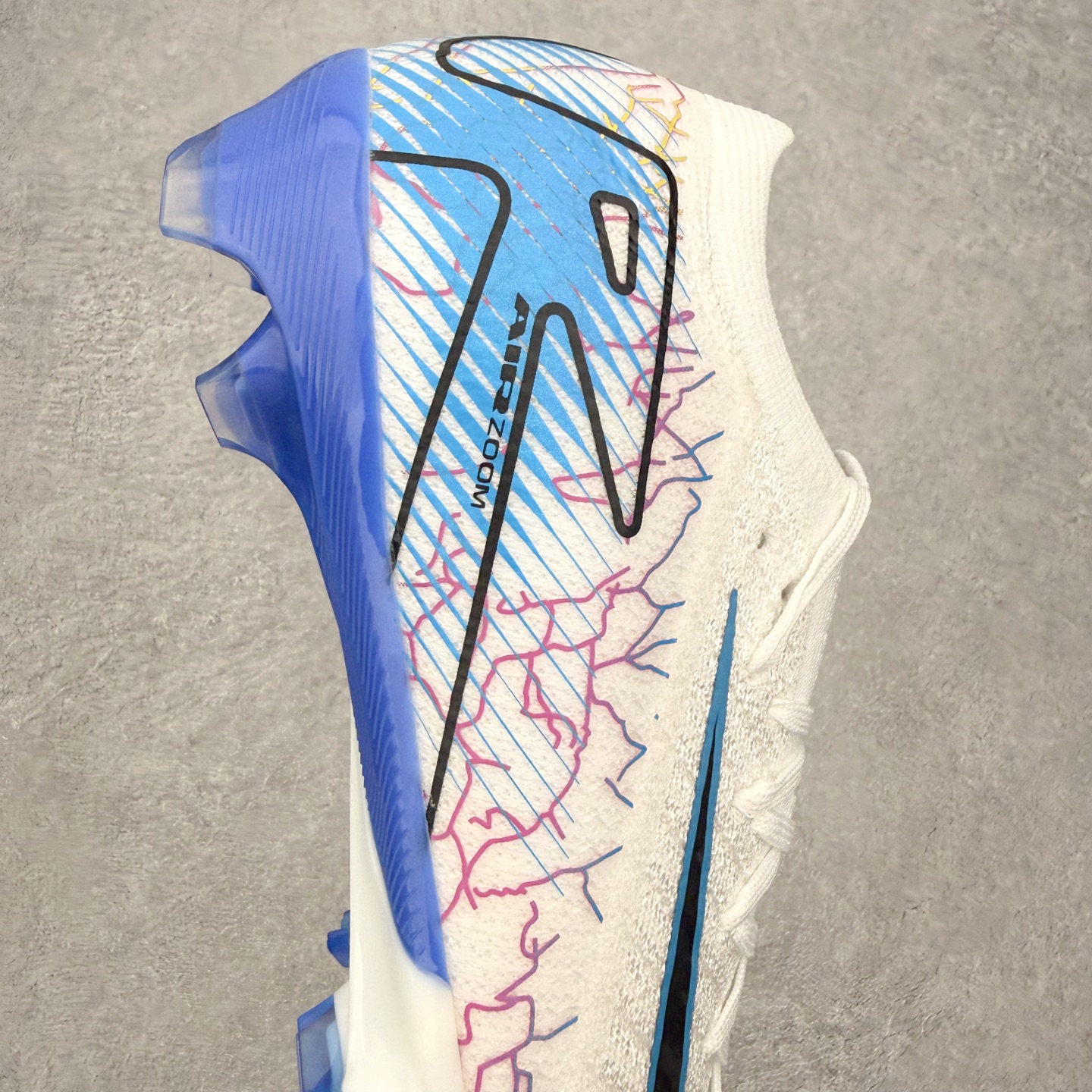 图片[6]-NK Mercurial Vapor Elite 刺客系列实战足球鞋 原代工厂出品 全进口机台生产设备 百分百采用优质原材料 严格按照工艺流程生产 确保每一双鞋都符合原厂标准 确保与原版无二 打造最纯粹的实战体验 高端的东西 品质全在细节里 全网品质最强足球鞋 没有之一（支持高强度实战）尺码：35 36 36.5 37.5 38 38.5 39 40 40.5 41 42 42.5 43 44 44.5 45-选品中心